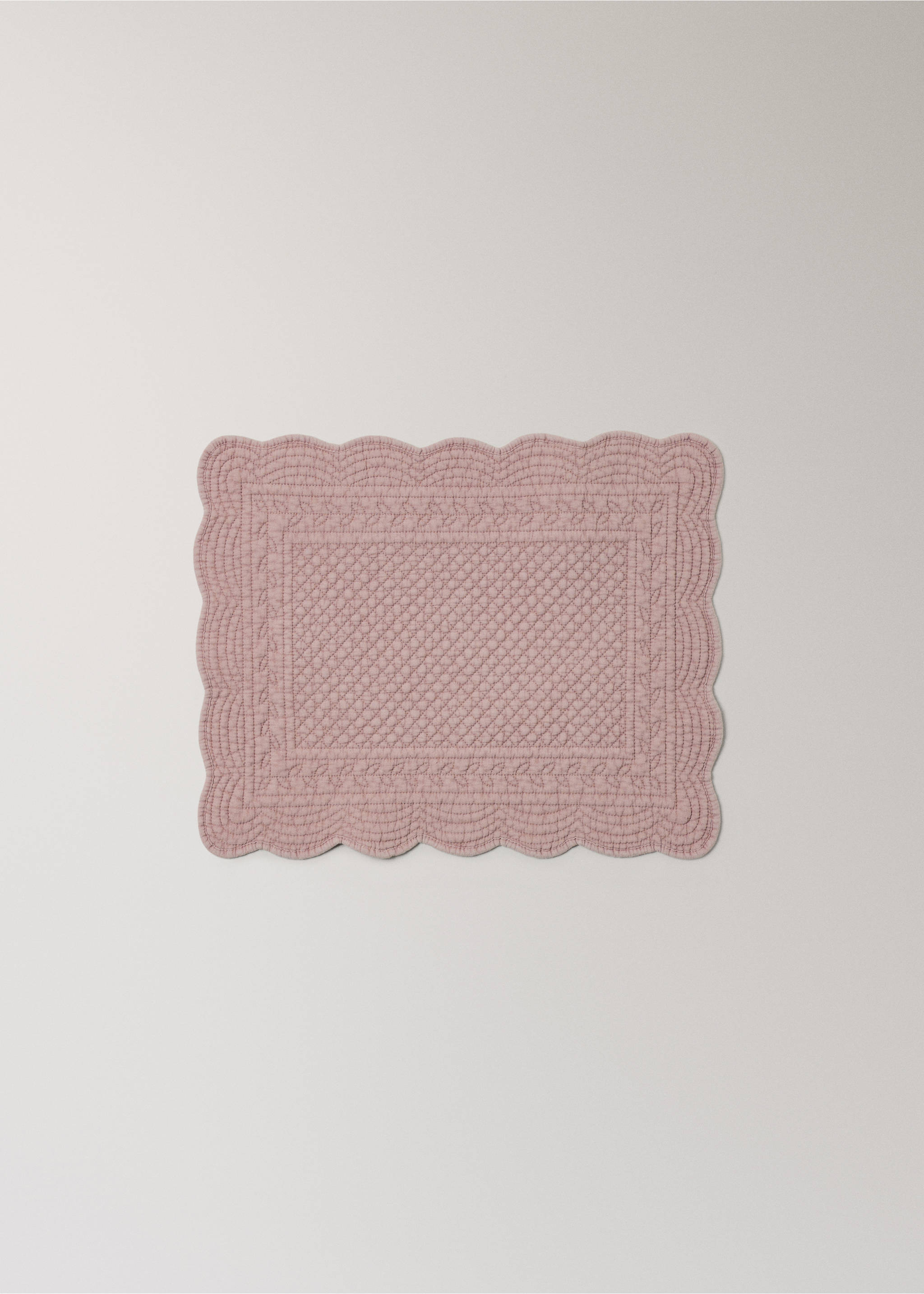 Quilted placemat with rectangular wave effect design - Article without model, Pink. Ref: 27033304-00.