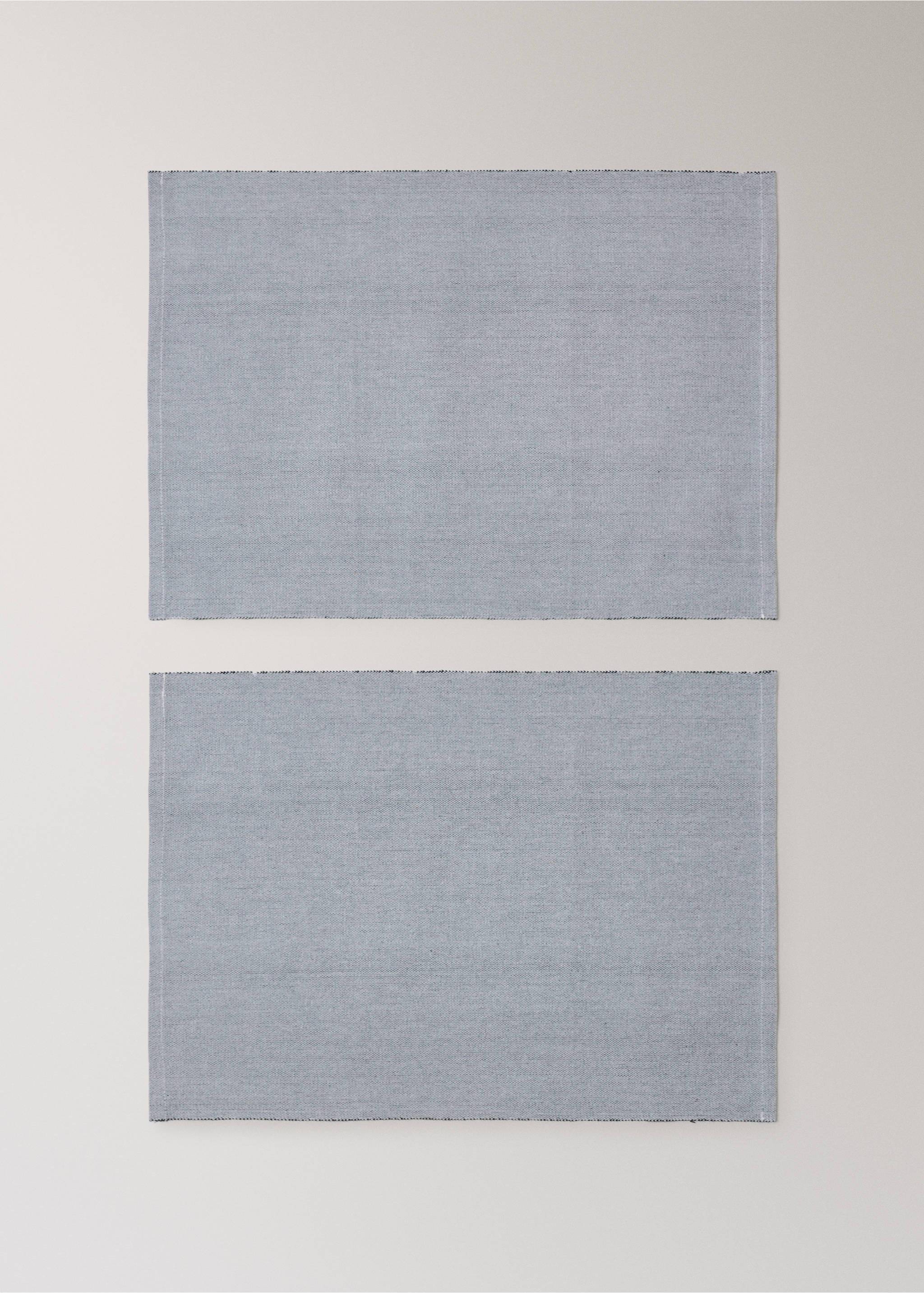 Cotton chambray table mats - Article without model, Grey. Ref: 27033305-00.