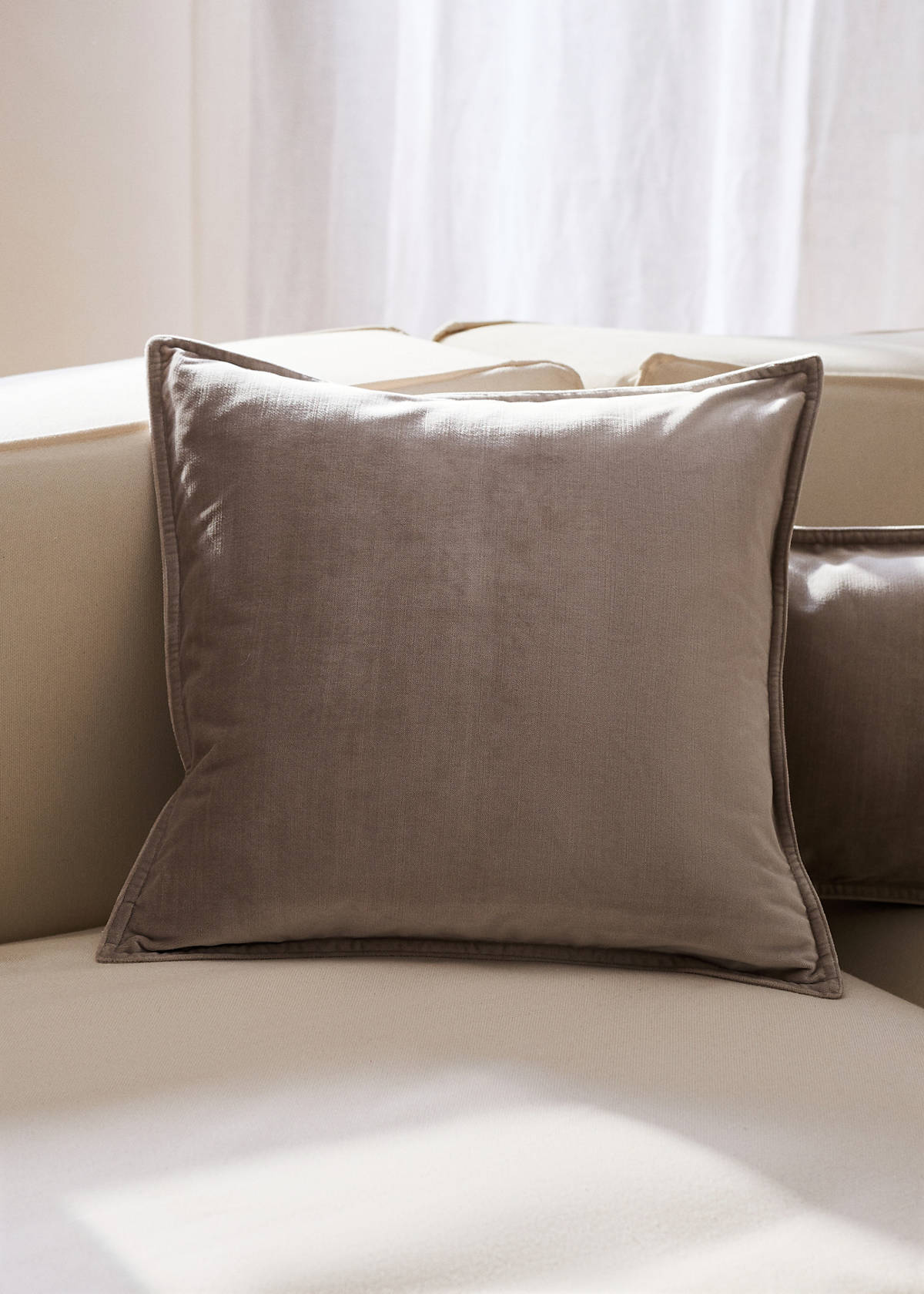 Velvet cushion cover 45x45 cm — Sand