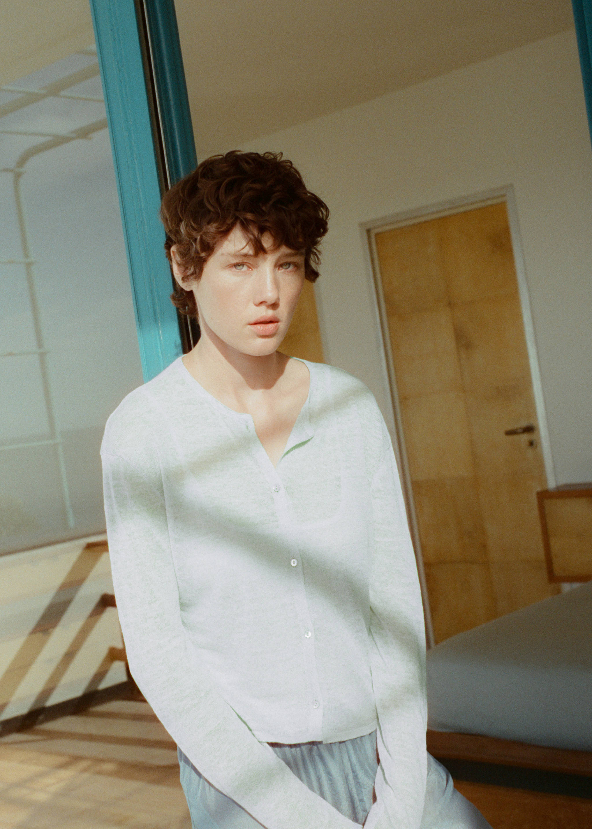 Fine knit linen cardigan - Details of the article 6