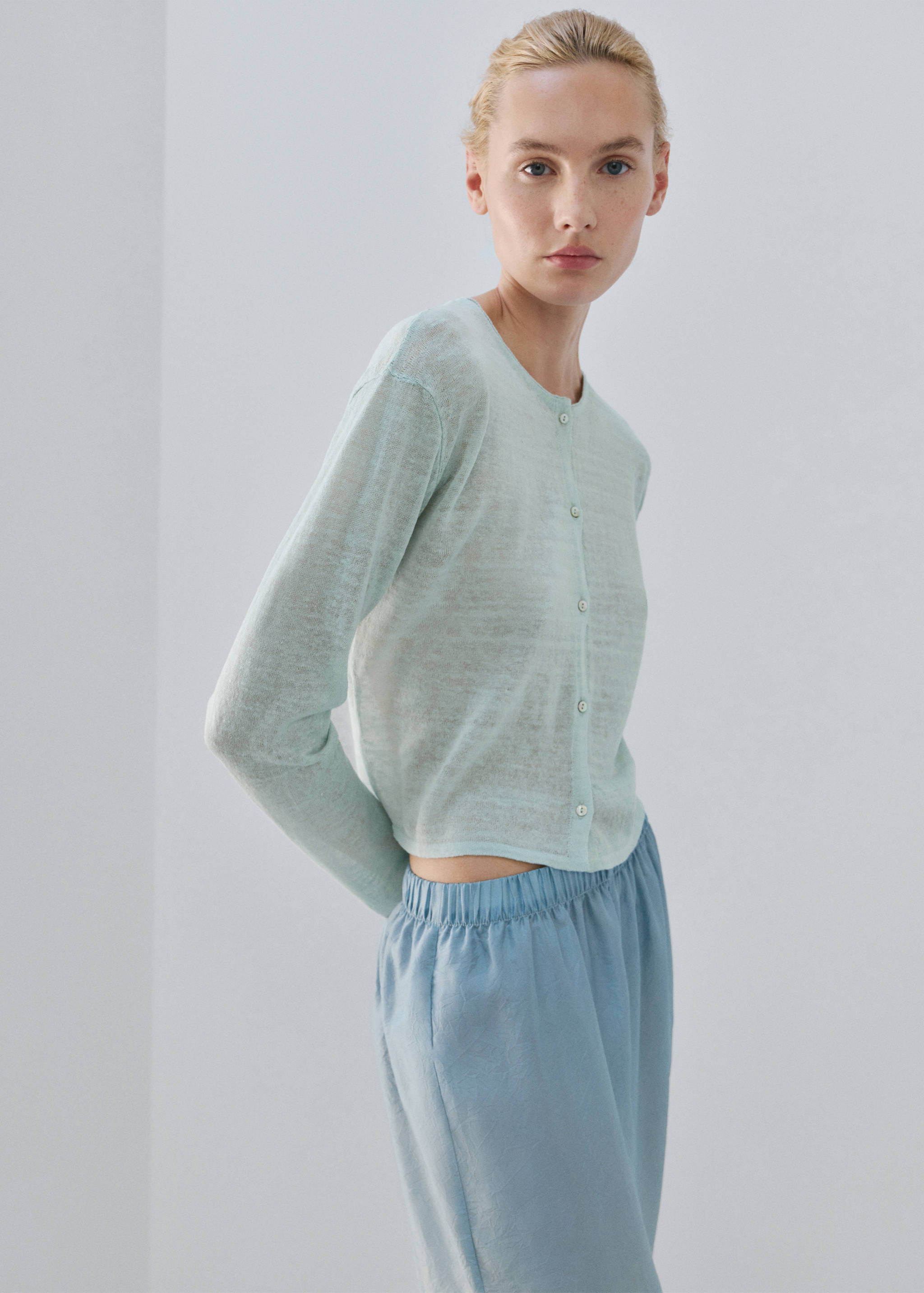 Fine knit linen cardigan - Details of the article 2