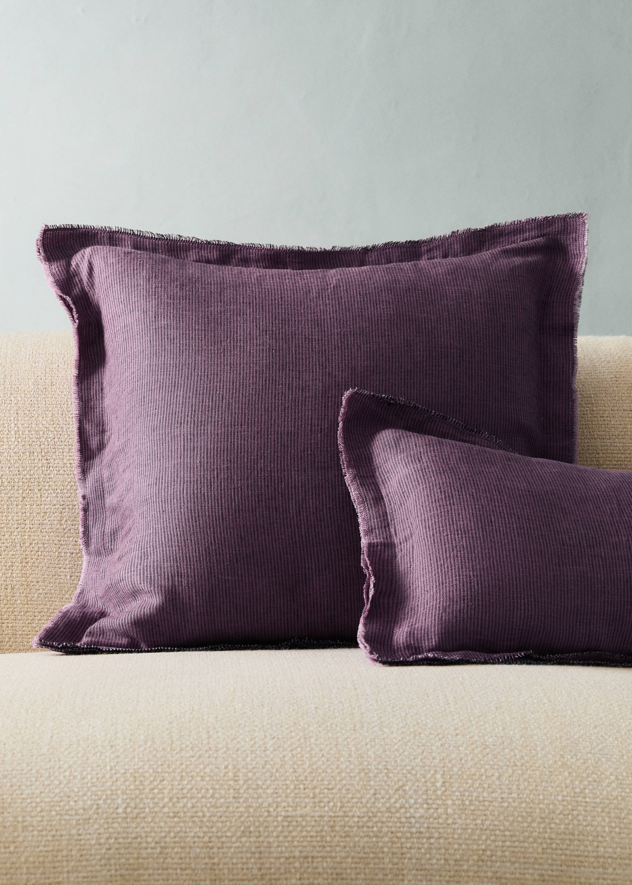 Linen cushion cover with topstitch finish 50x50 cm - General plane