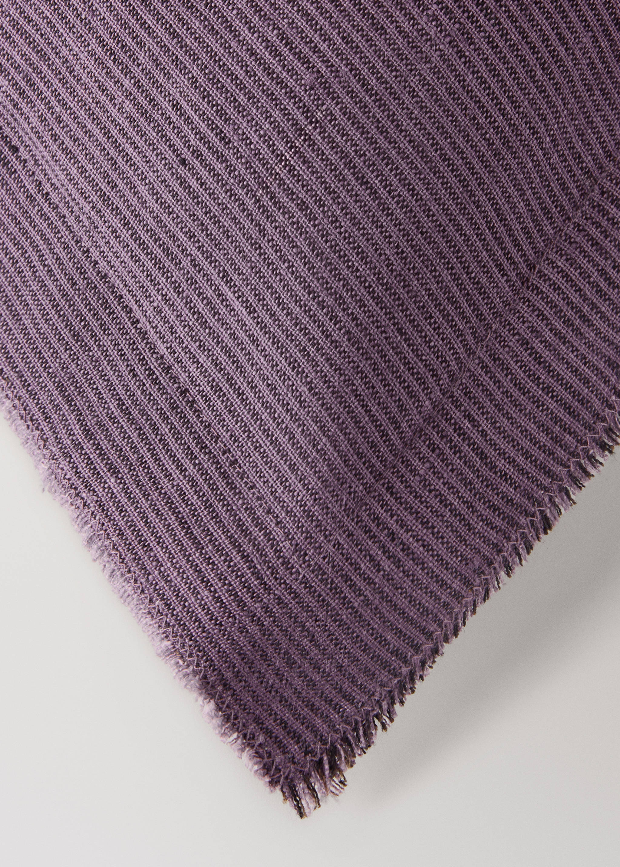 Linen cushion cover with topstitch finish 50x50 cm - Details of the article 1