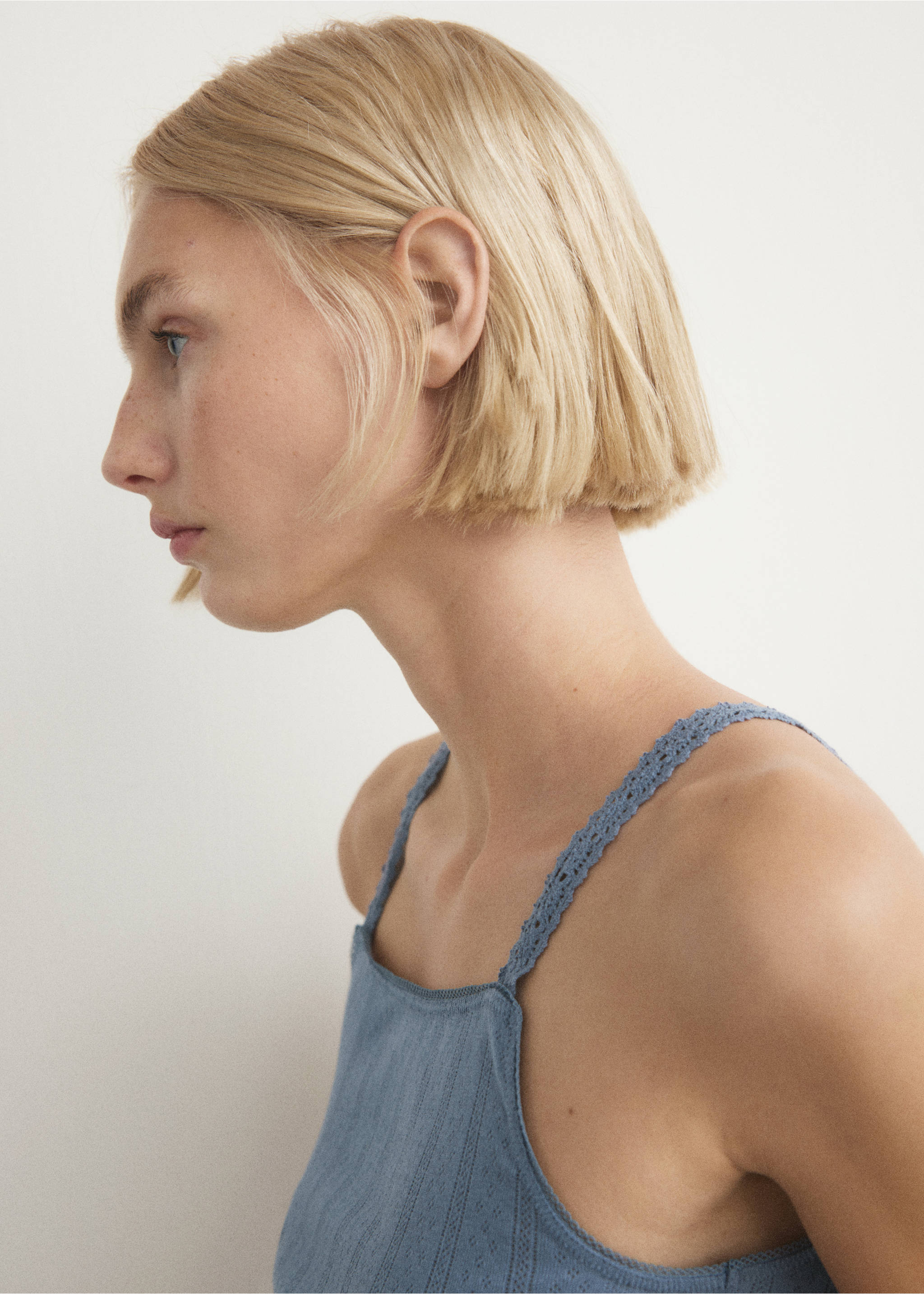 T-shirt de pyjama avec bretelles en coton ajouré - Détail de l'article 6, Bleu indigo. Ref: 27033327-00.