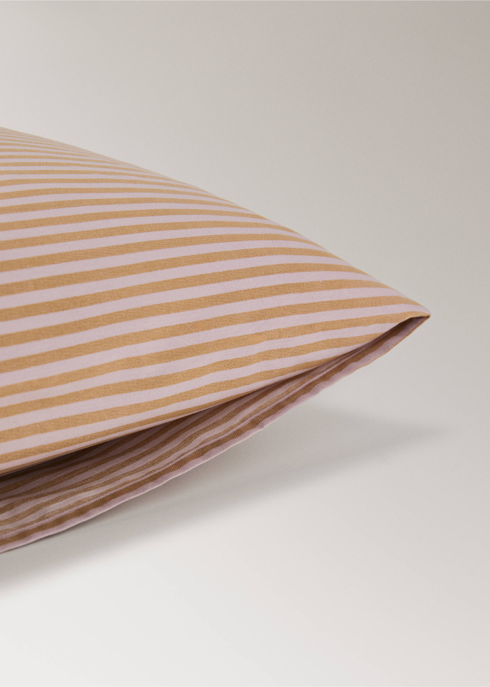 Two 200-thread count cotton percale pillowcases with small stripe 60x60 cm - Details of the article 1, Peach. Ref: 27033332-00.