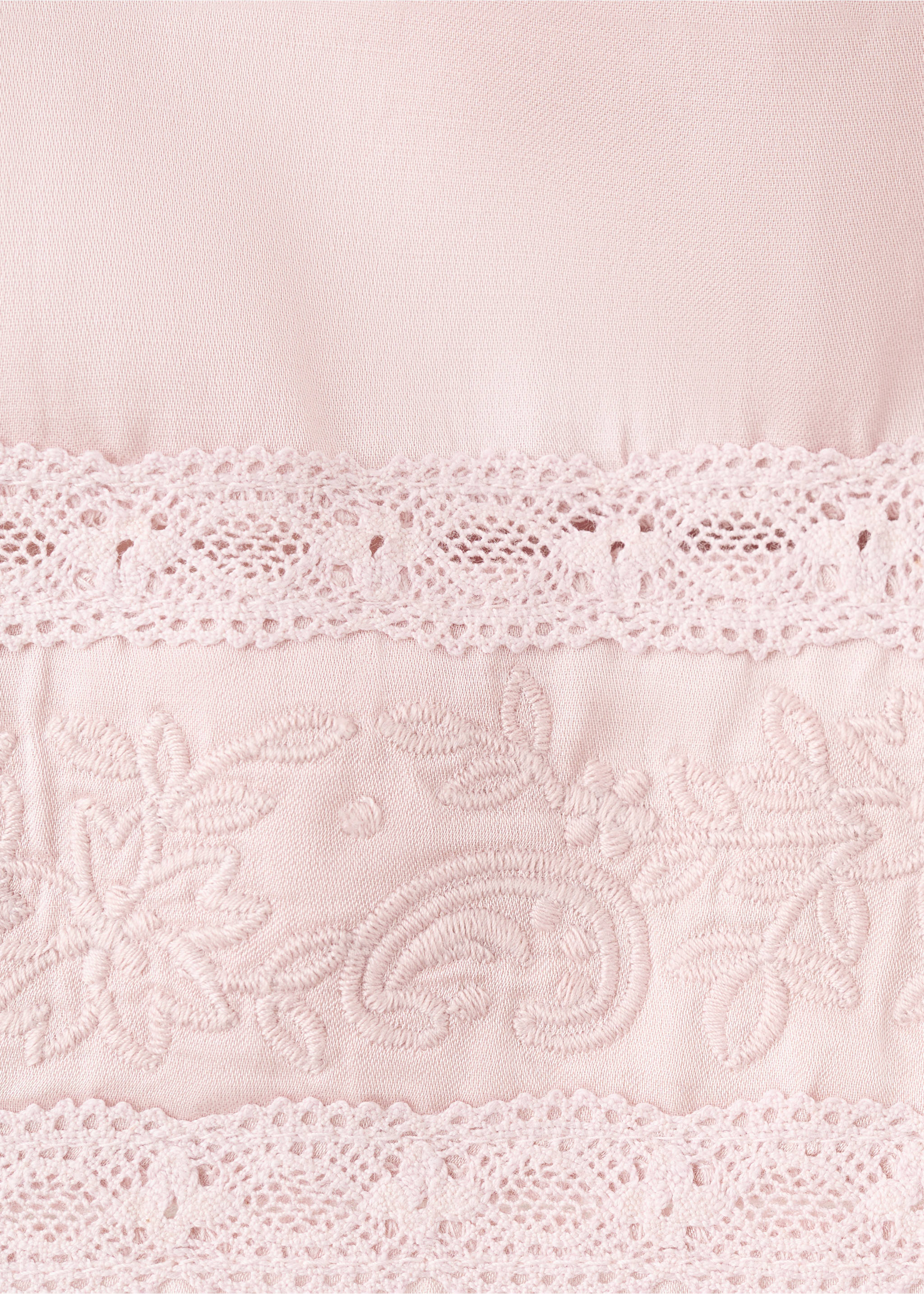Pyjama shorts with openwork detail - Details of the article 8, Pale Pink. Ref: 27033333-00.