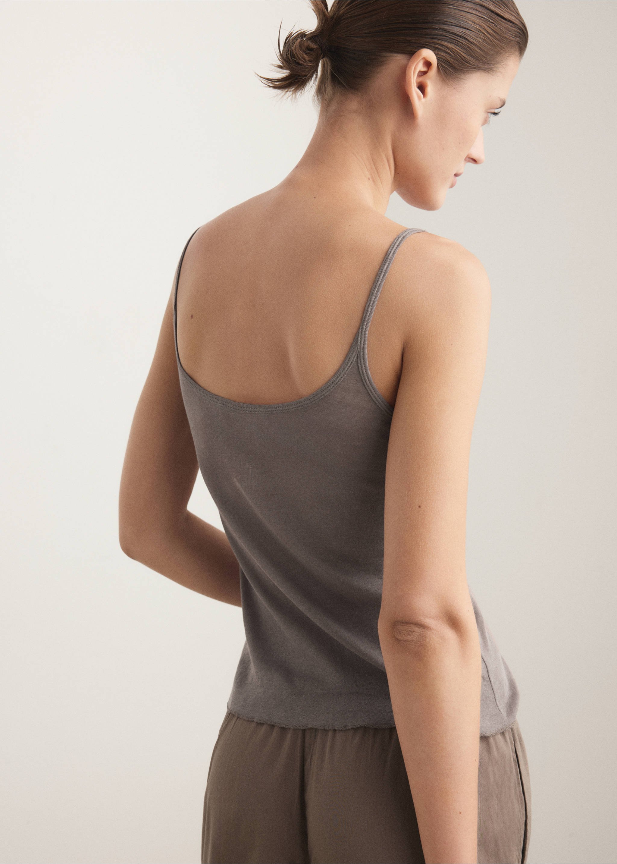 Cotton top with straps - Reverse of the article, Medium Brown. Ref: 27033334-00.