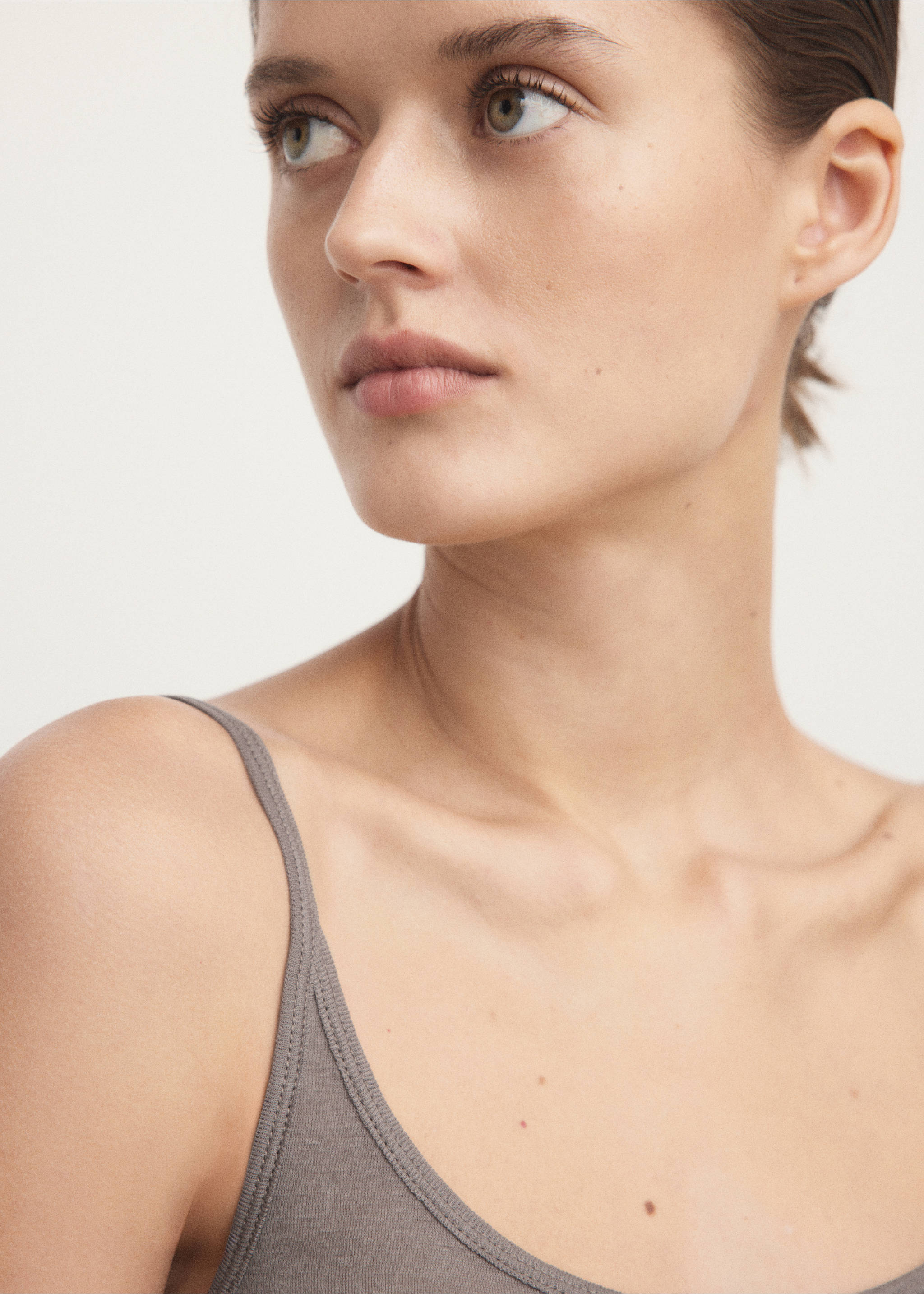 Cotton top with straps - Details of the article 1, Medium Brown. Ref: 27033334-00.