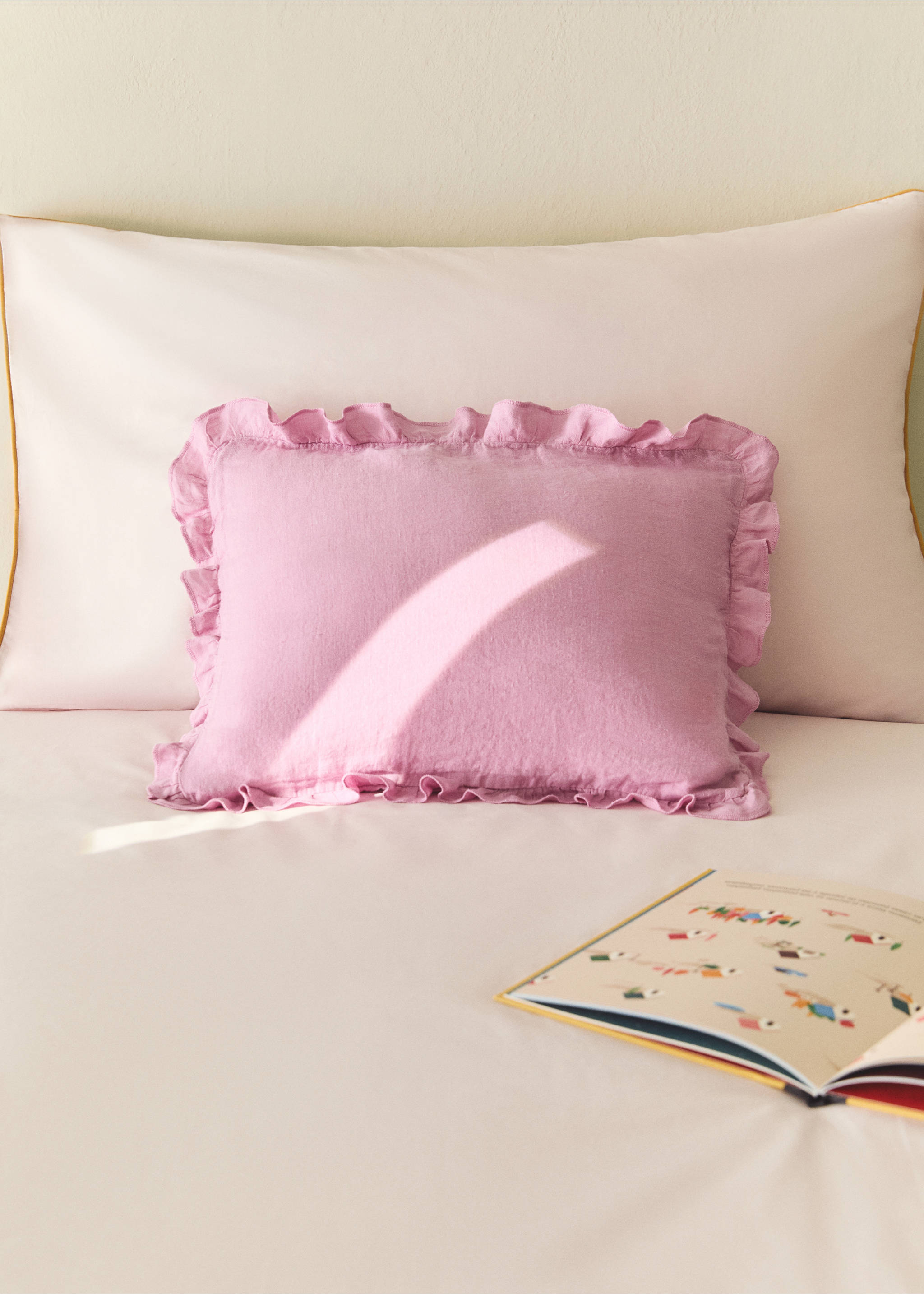 Housse de coussin enfant 100 % lin garment-dyed 30x40 cm - Plan général, Rose. Ref: 27033335-00.