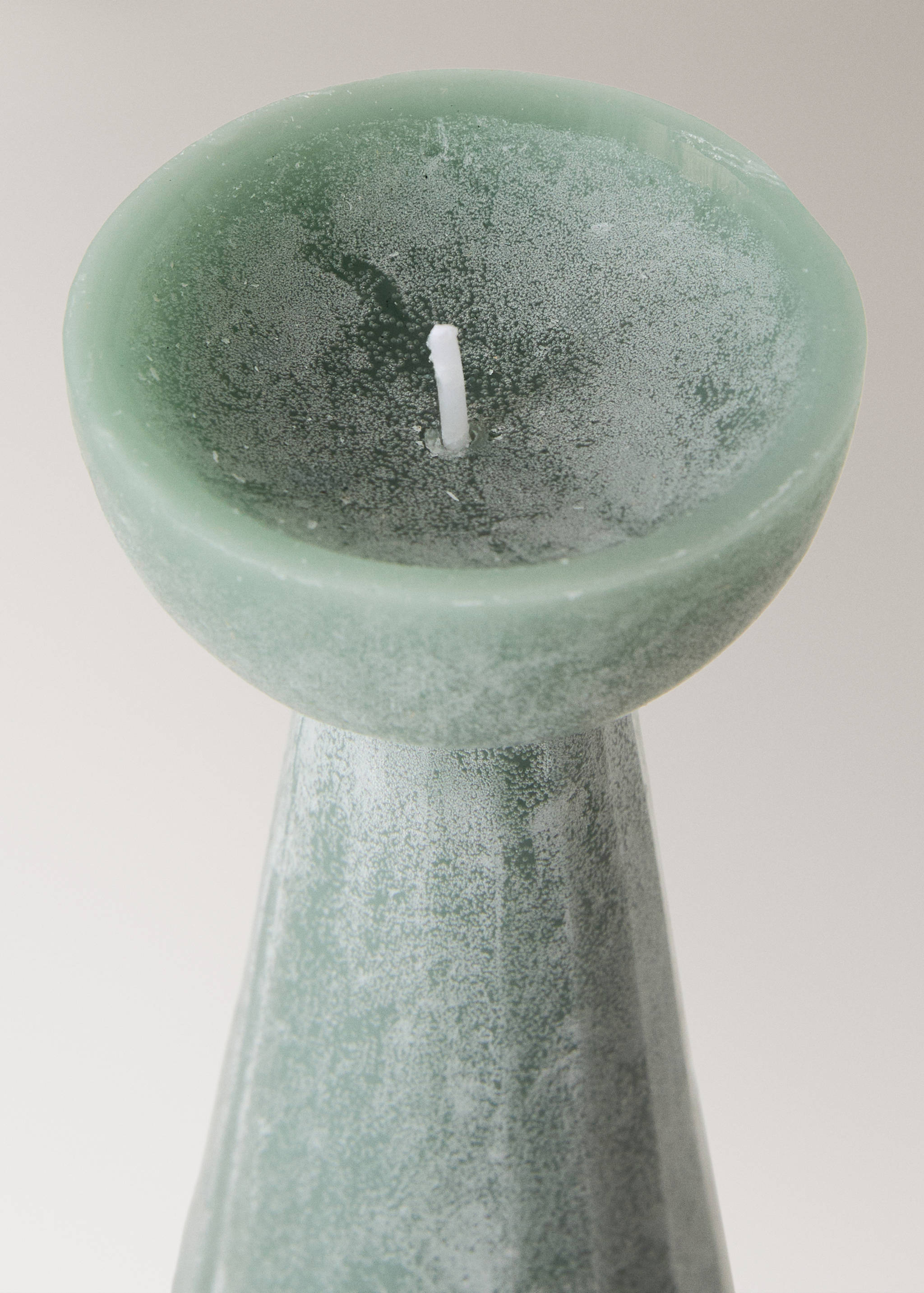 Decorative candle colour - Details of the article 1