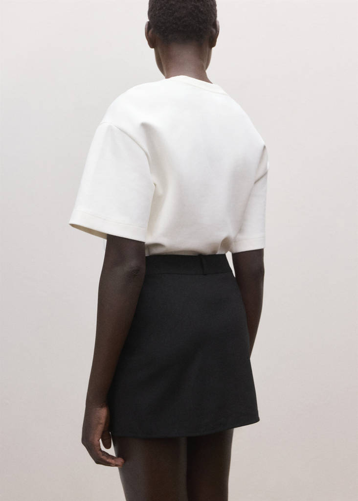 Skirt with belt and buttons — Black