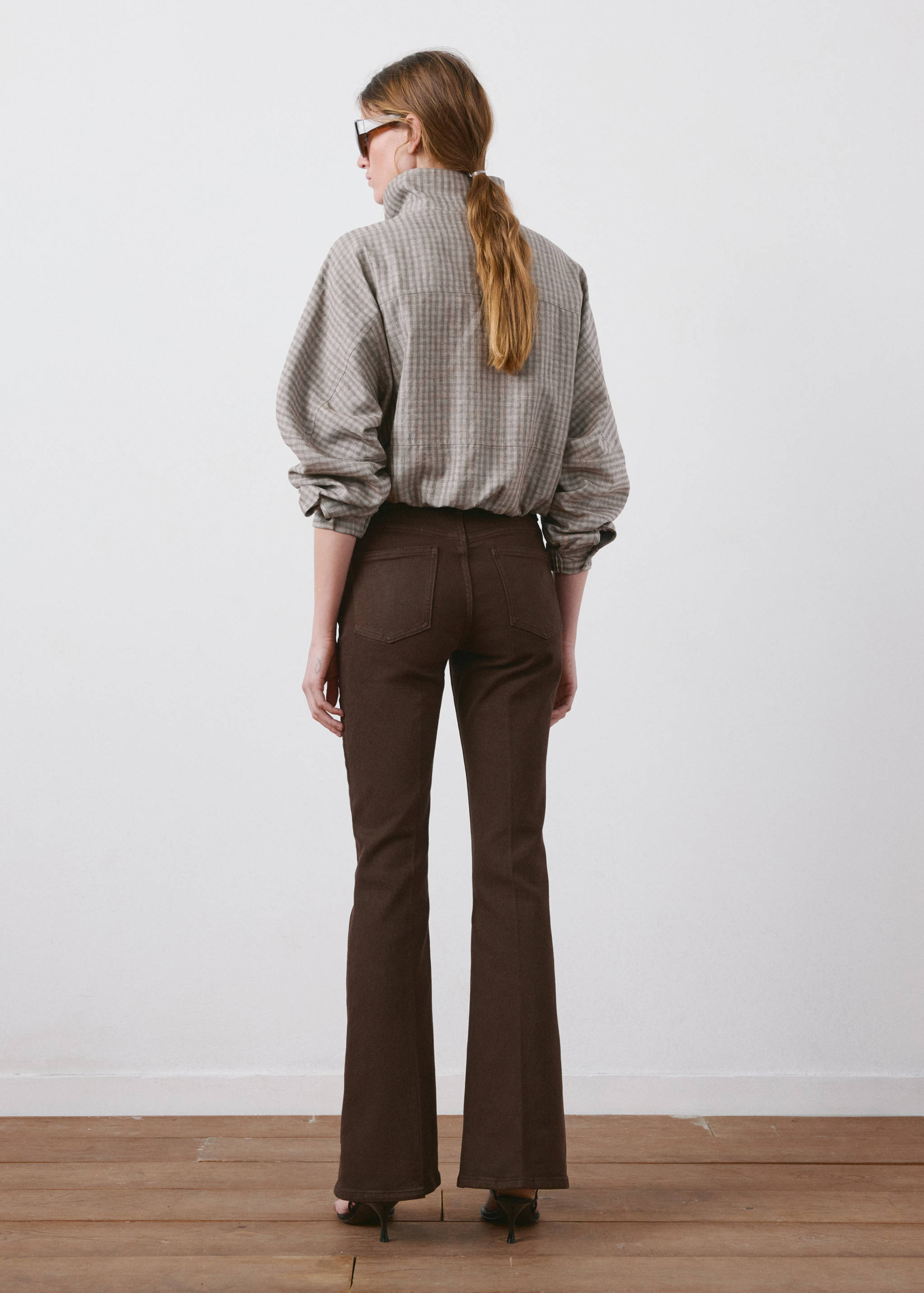 Violet flared high-rise jeans - Reverse of the article