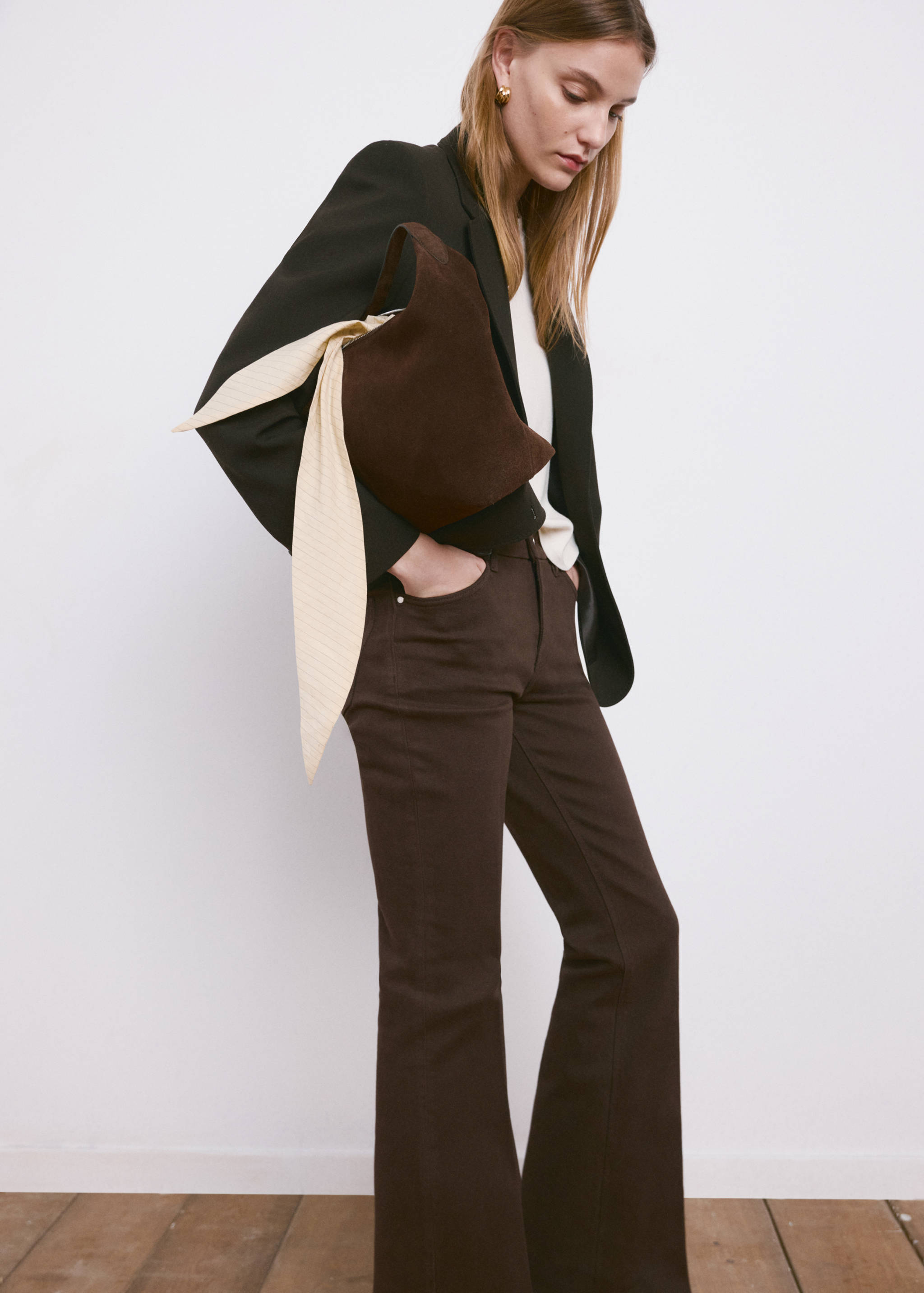 Violet flared high-rise jeans - Details of the article 2