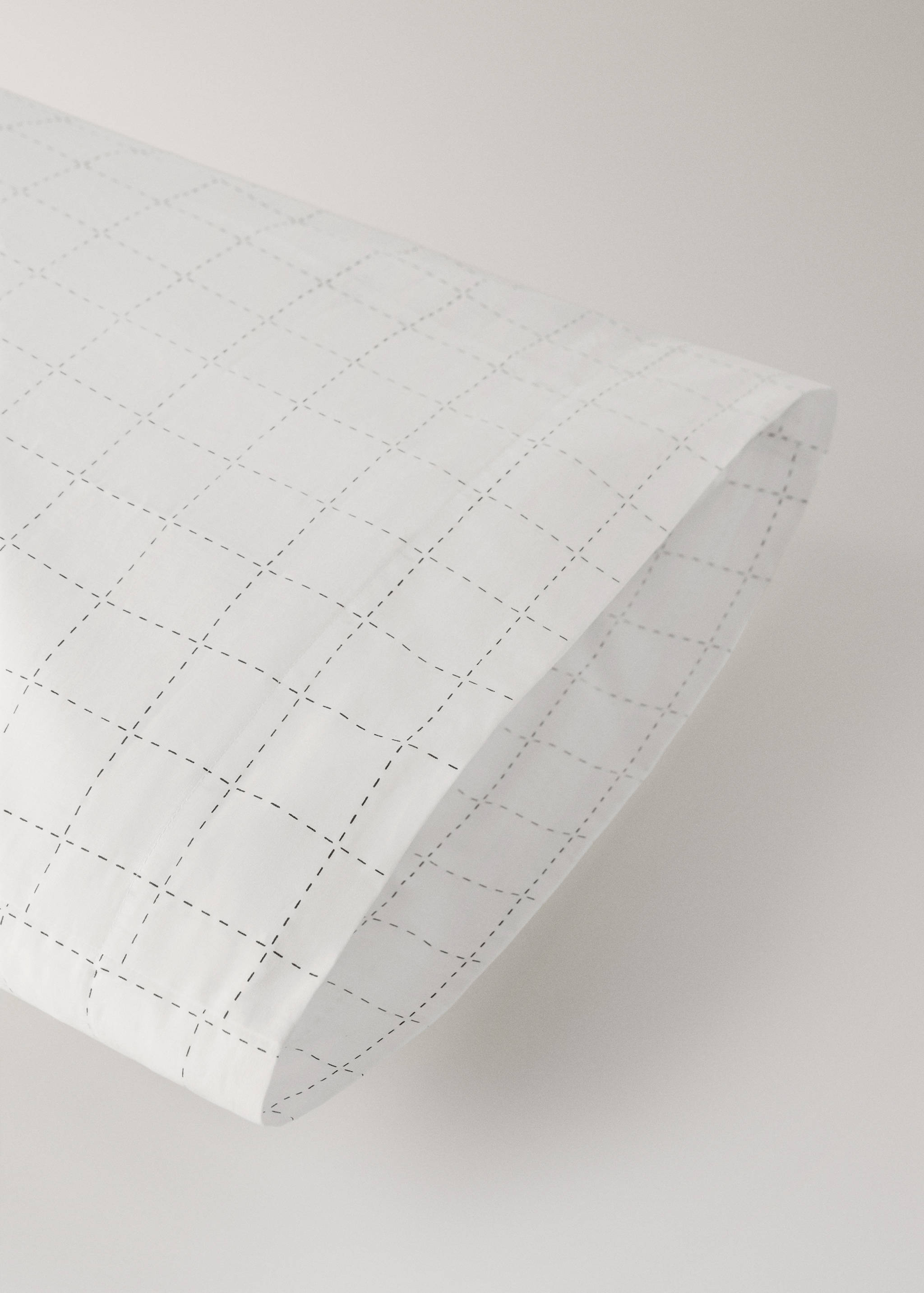 Kussensloop van percal katoen met doorgestikte ruitjes, 45x110 cm - Detail van het artikel 2