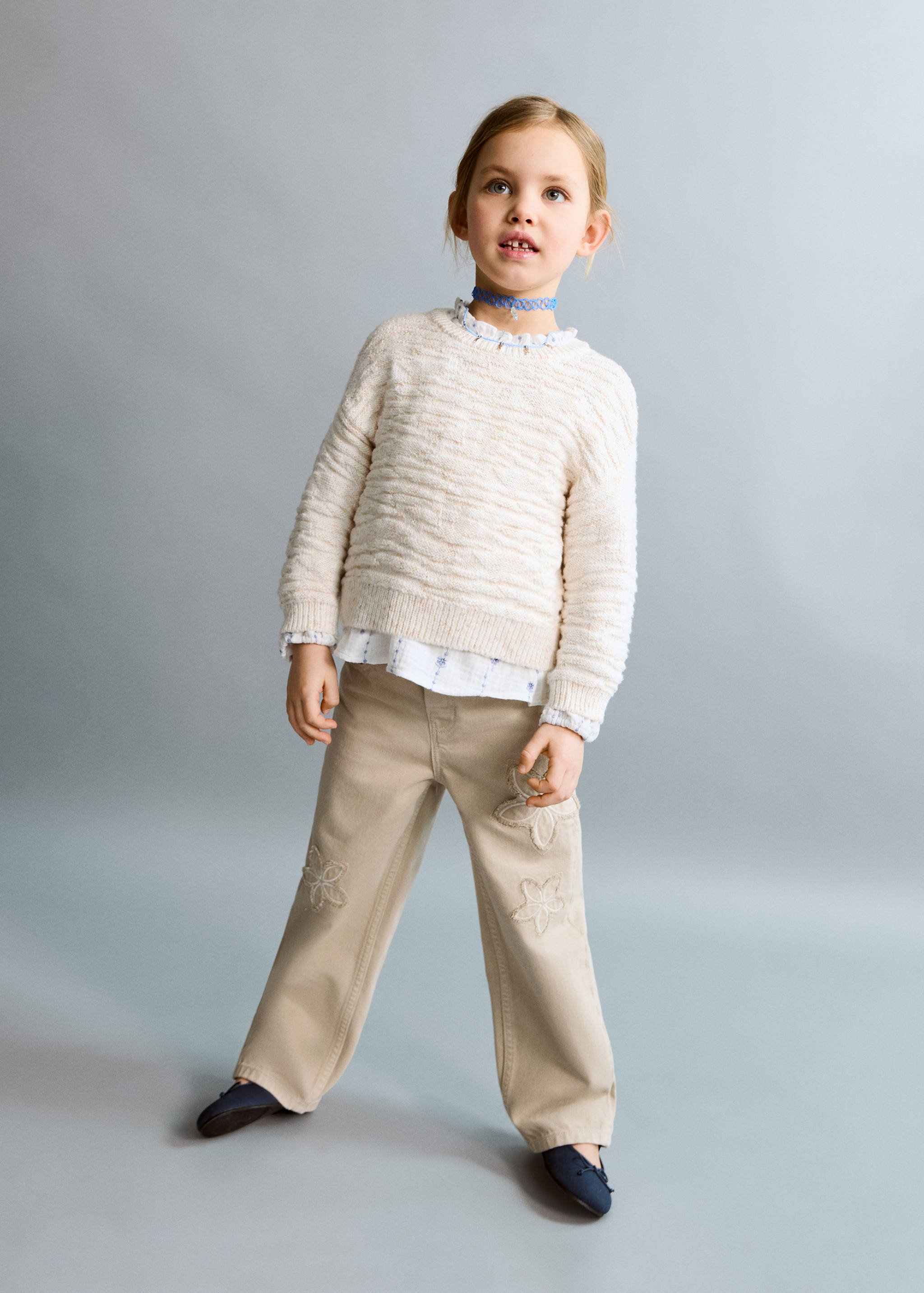 Jeans rectos bordado flores - Plano general