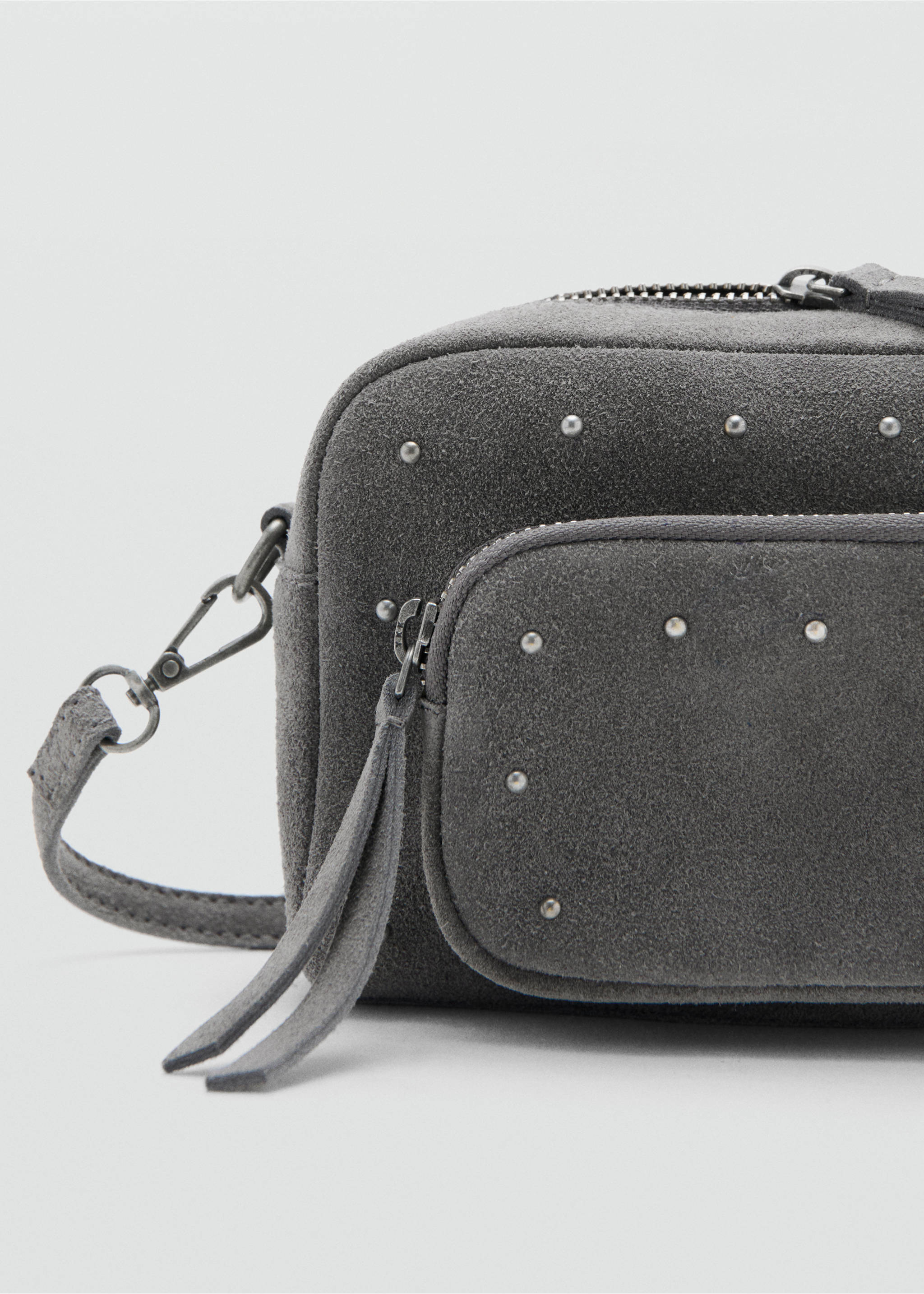 Suede-effect bag - Details of the article 1, Grey. Ref: 27033733-00.