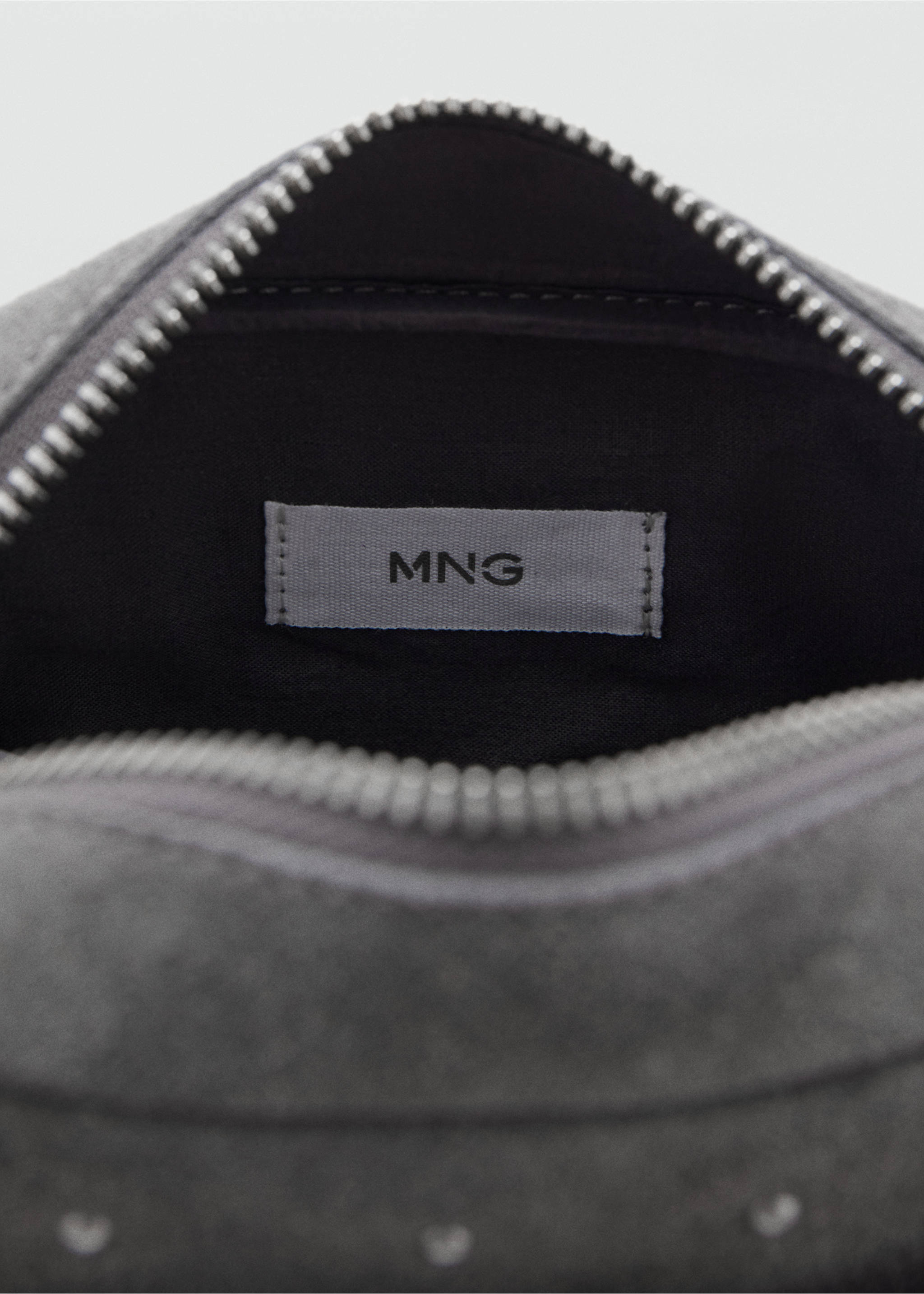 Suede-effect bag - Details of the article 2, Grey. Ref: 27033733-00.