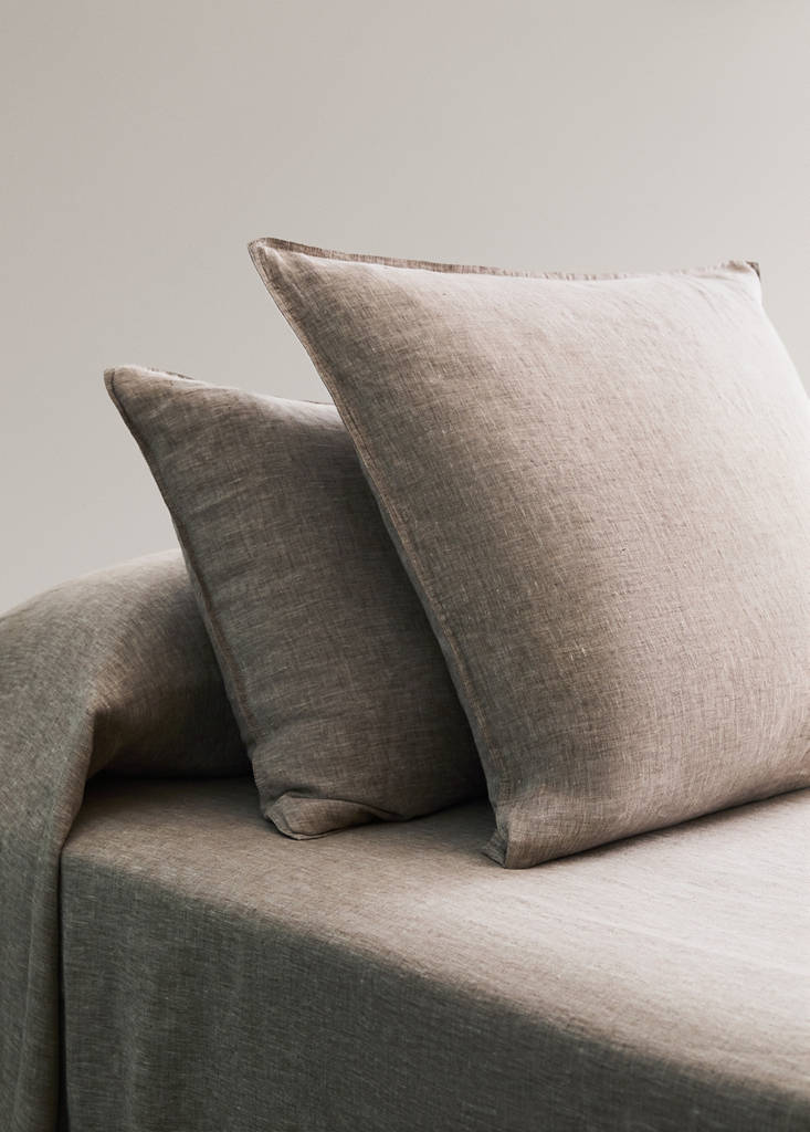 Linen yarn-dyed pillowcase 50x75 cm — Tobacco Brown