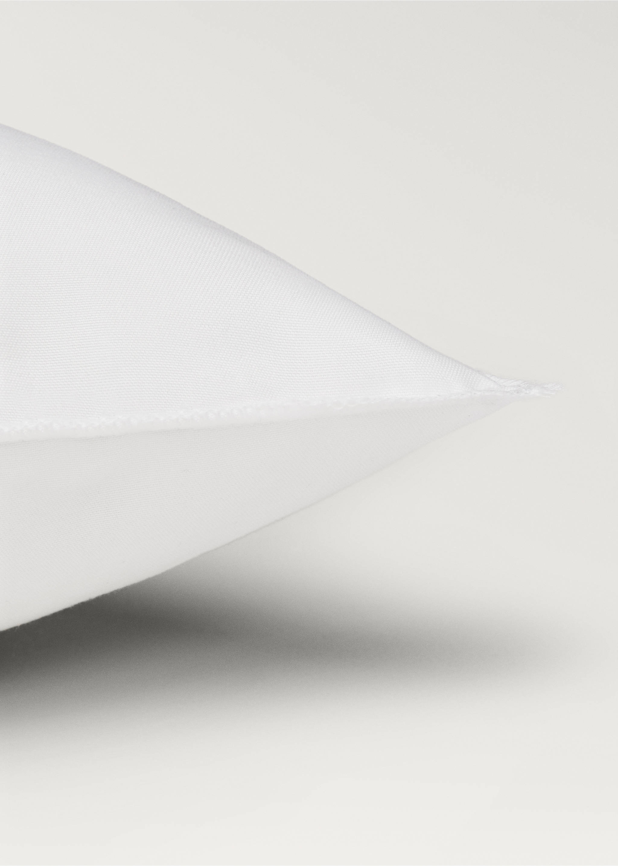 Microfibre cushion filling 40x40cm - Medium plane, White. Ref: 27034063-00.