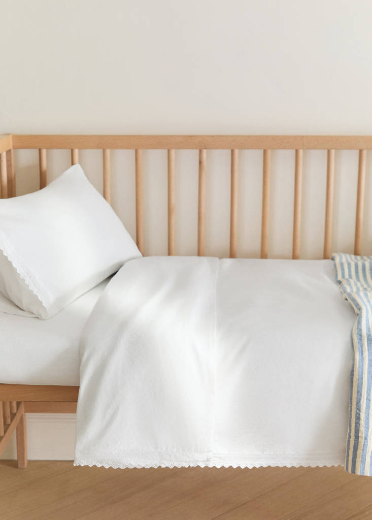 Percale garment-washed cot duvet cover — White
