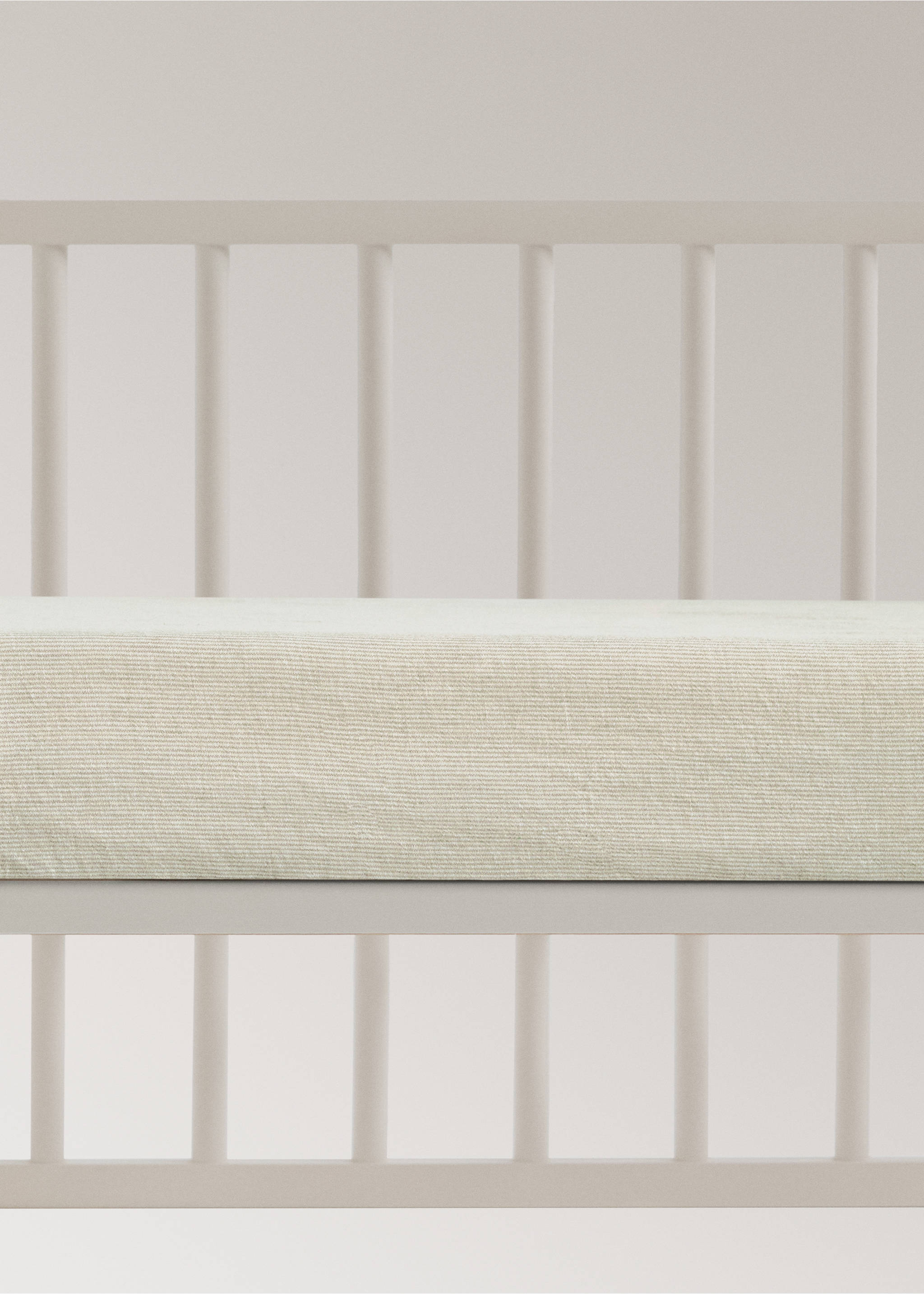 Cot bed fitted sheet in cotton-linen with stripes - Article without model, Sand. Ref: 27034071-00.