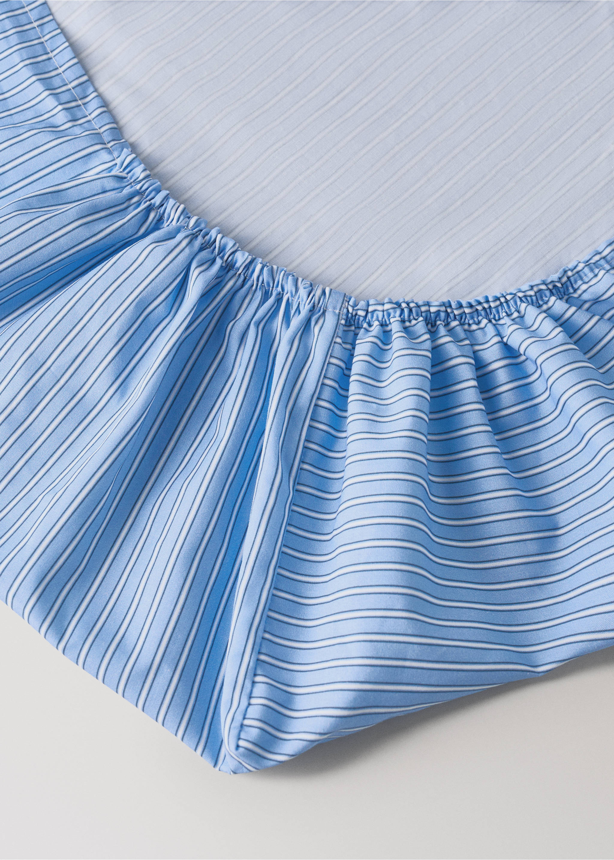 Spannbetttuch für Babybett aus Perkal mit Hemdstreifenmuster - Detail des Artikels 1, Blau. Ref: 27034073-00.