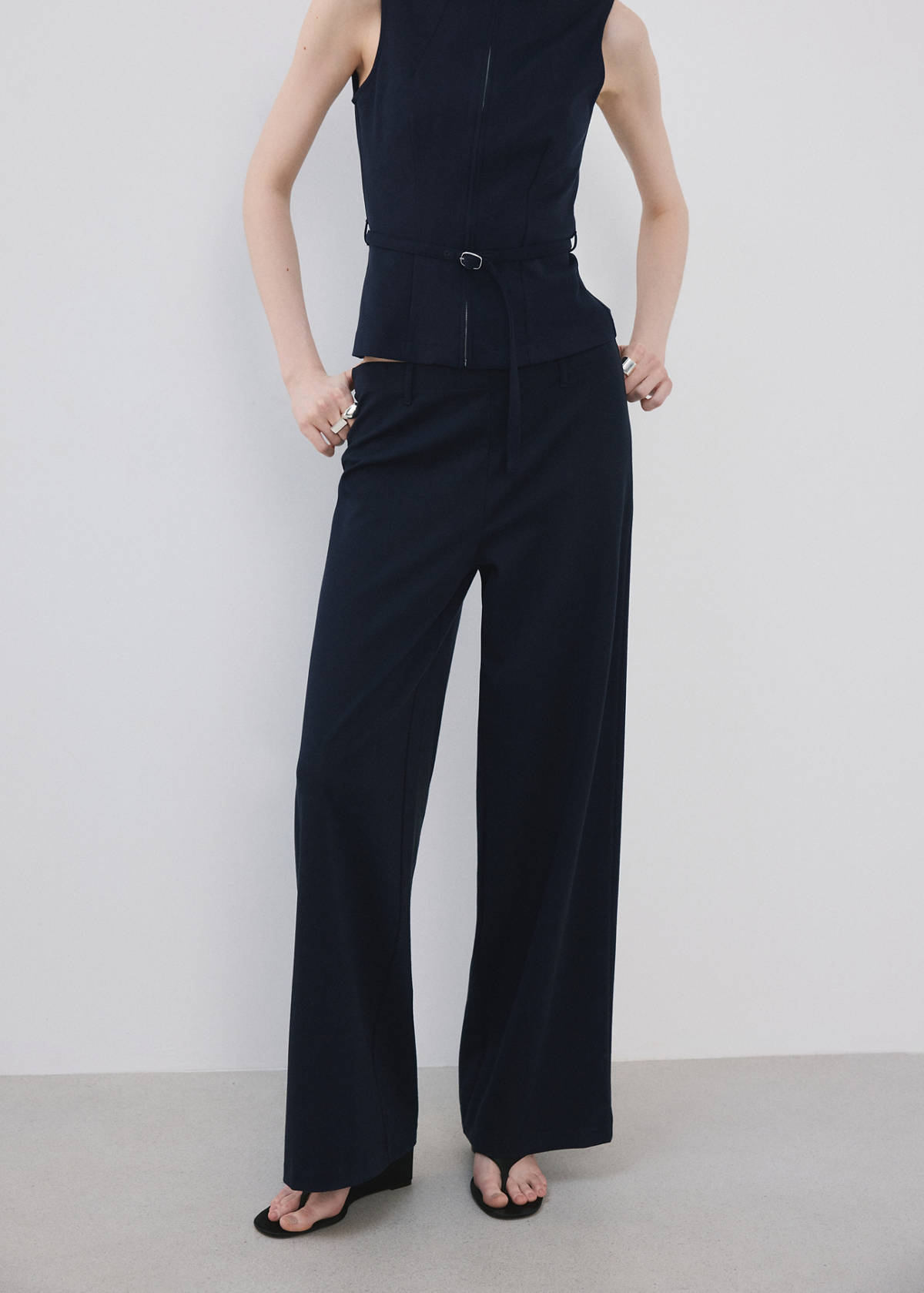 Straight lyocell trousers — Navy