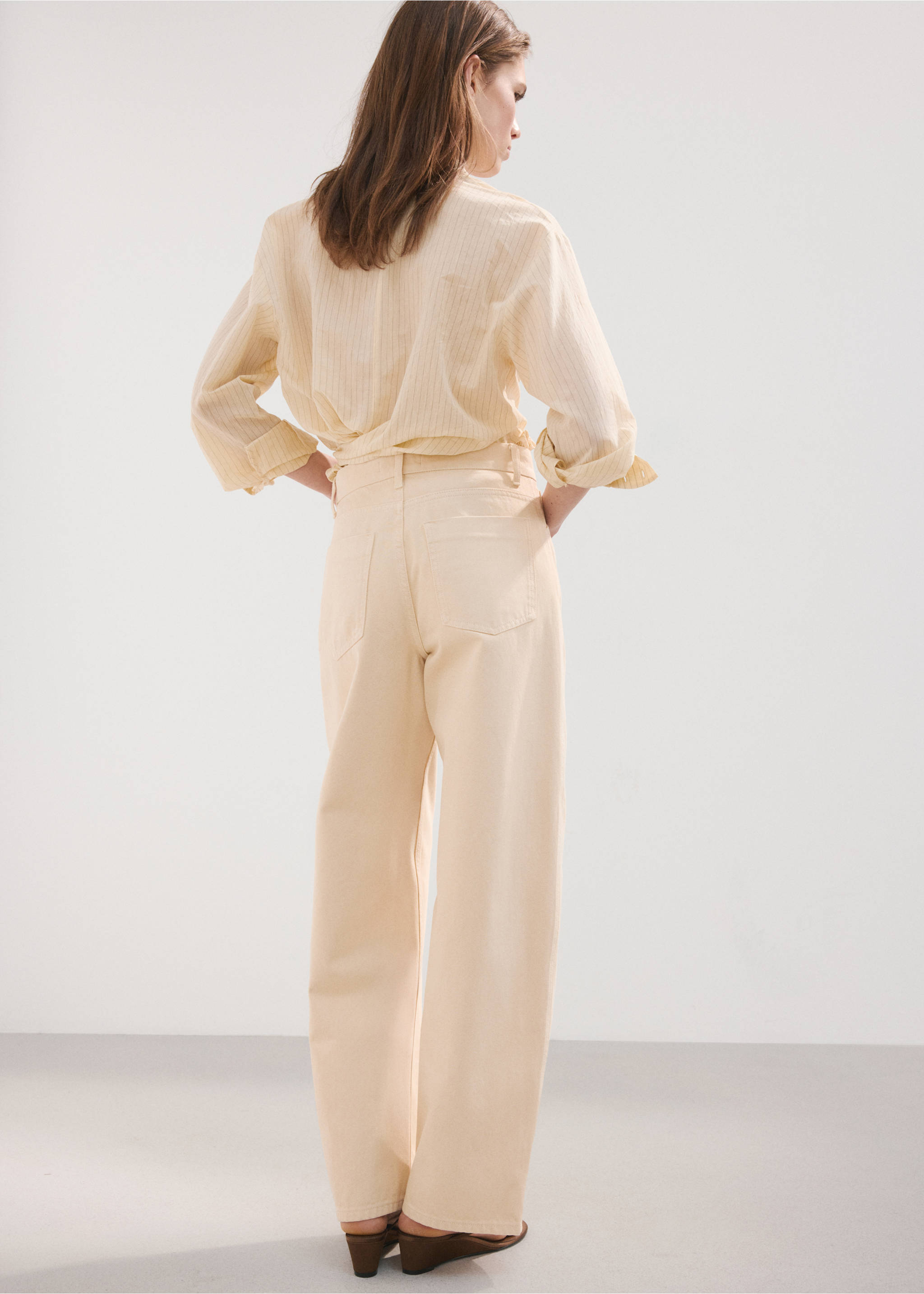 Mid-rise balloon jeans - Reverse of the article, Vanilla. Ref: 27034082-00.