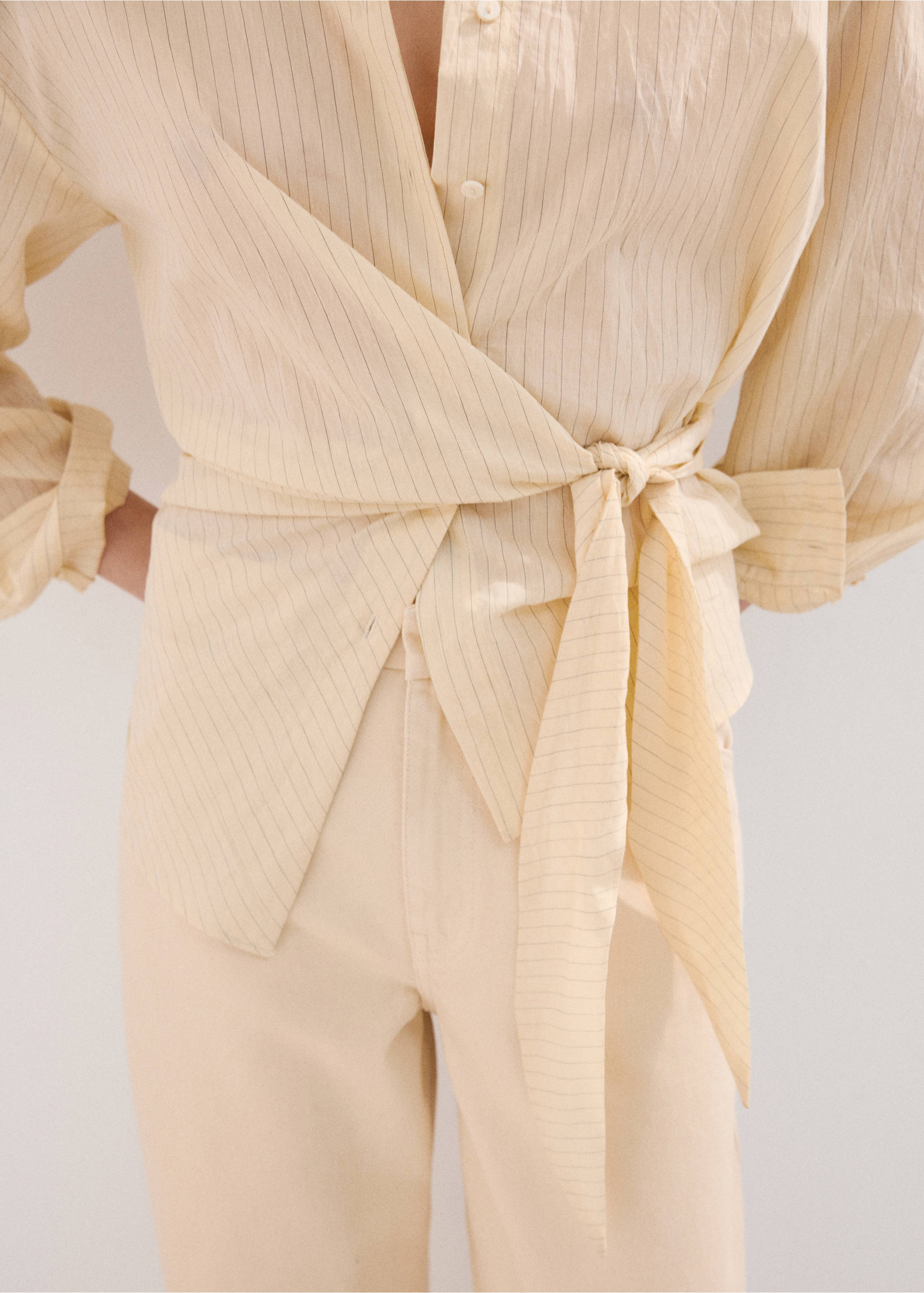 Mid-rise balloon jeans - Details of the article 6, Vanilla. Ref: 27034082-00.