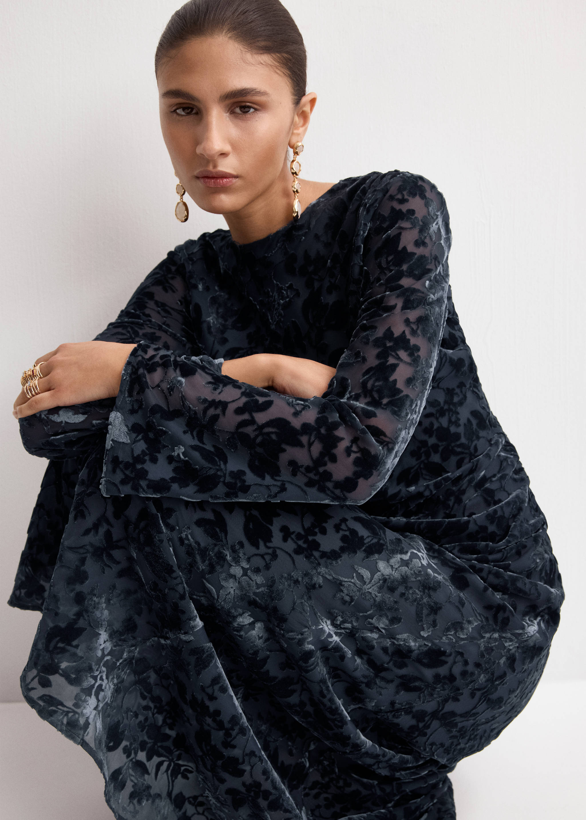 Devoré dress with bell sleeves - Details of the article 2