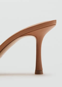 Pointed heel sandals — Leather 3