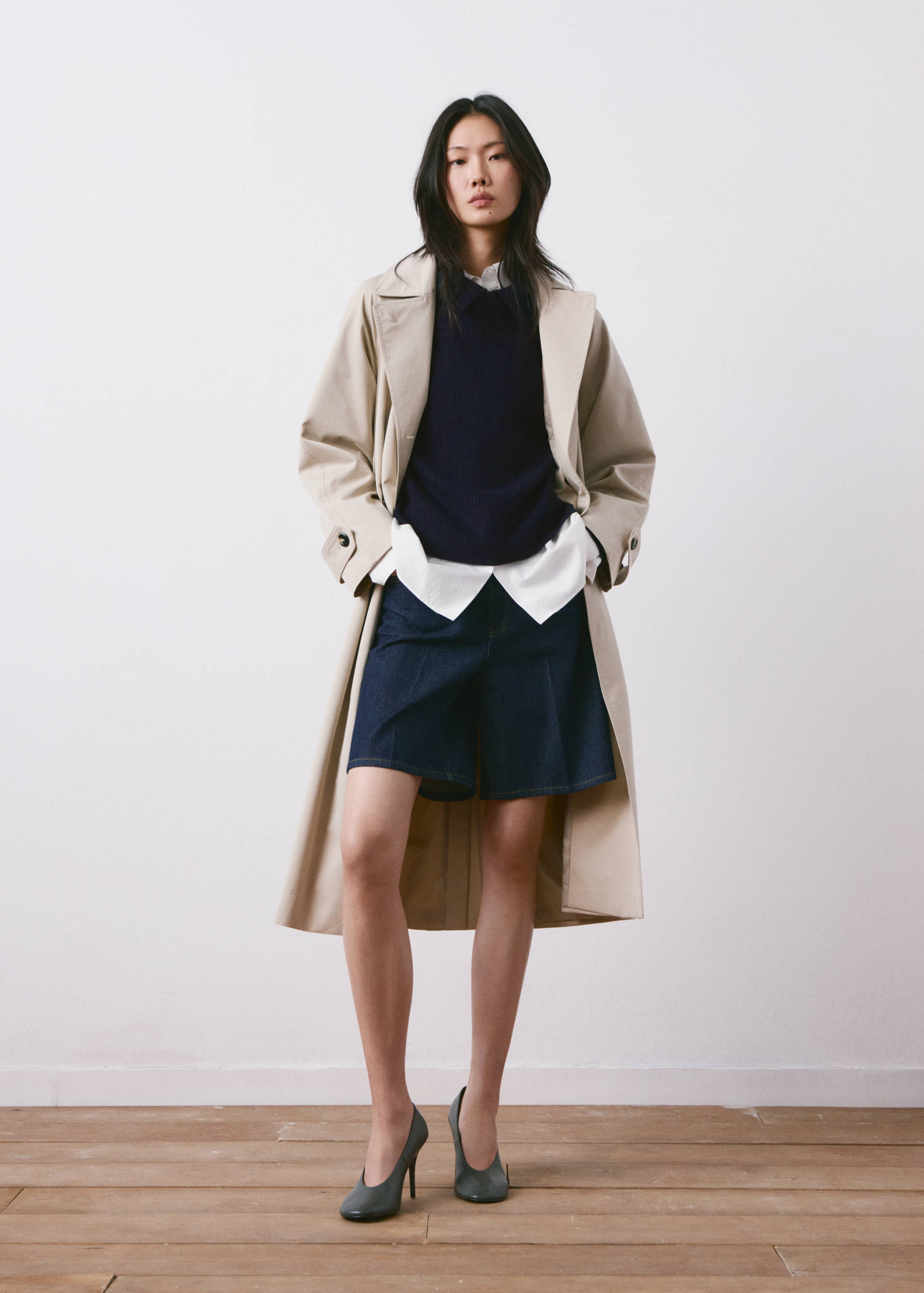 Knitted polo-neck sweater - General plane