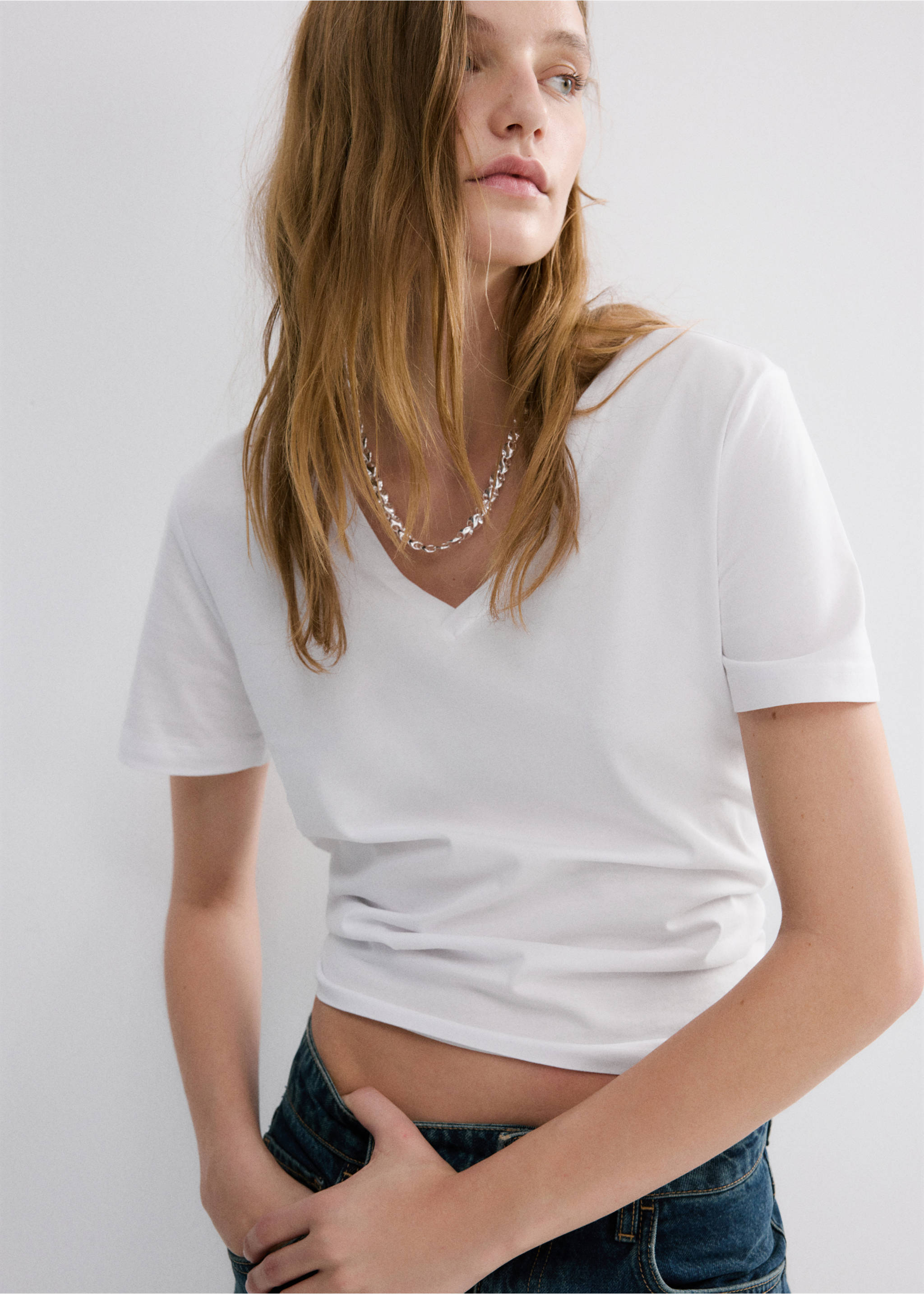 Camiseta algodón cuello pico - Plano medio, Blanco. Ref: 27034091-00.