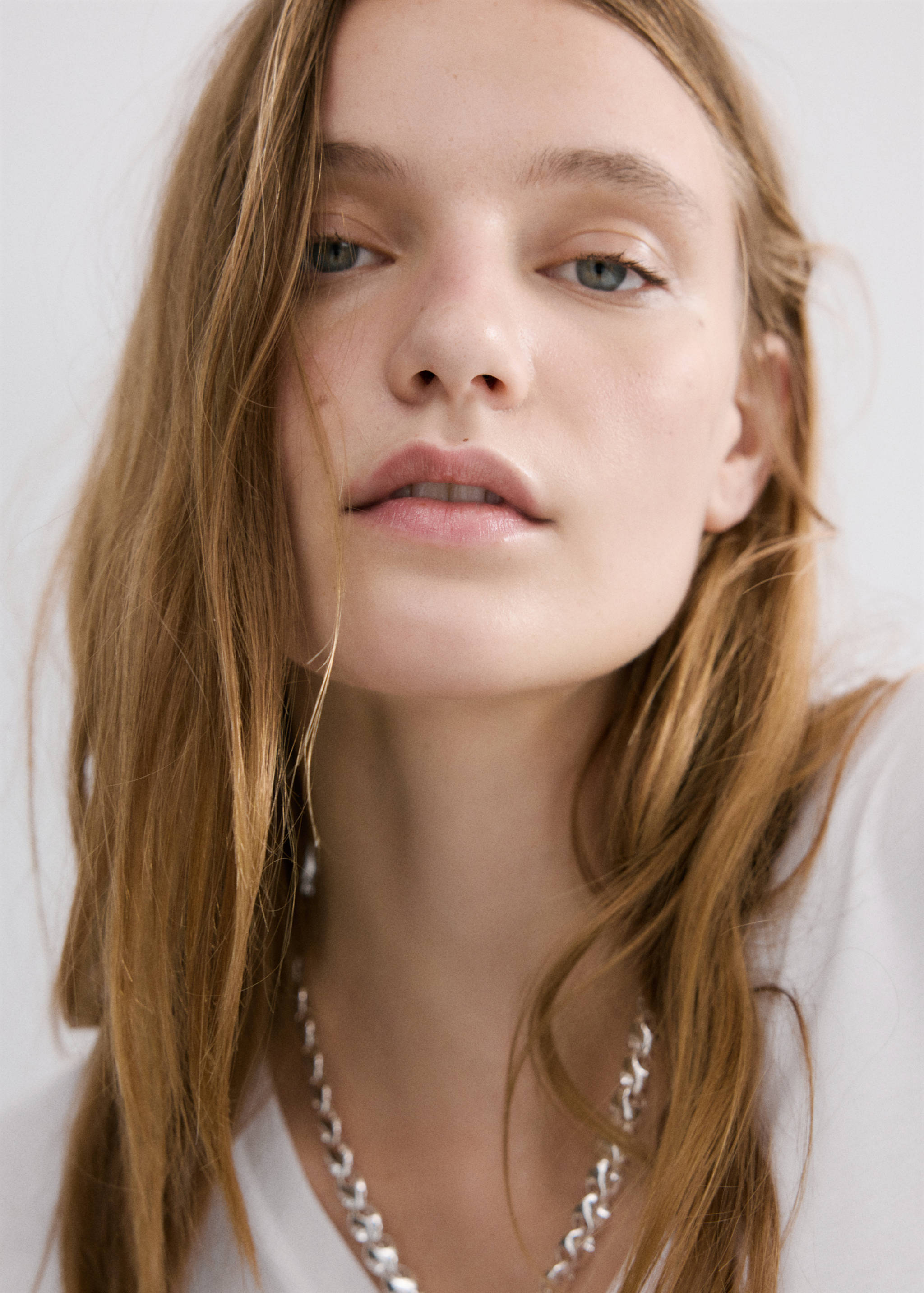 Camiseta algodón cuello pico - Detalle del artículo 1