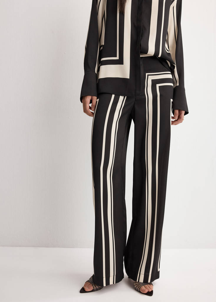 Satin printed trousers — Black