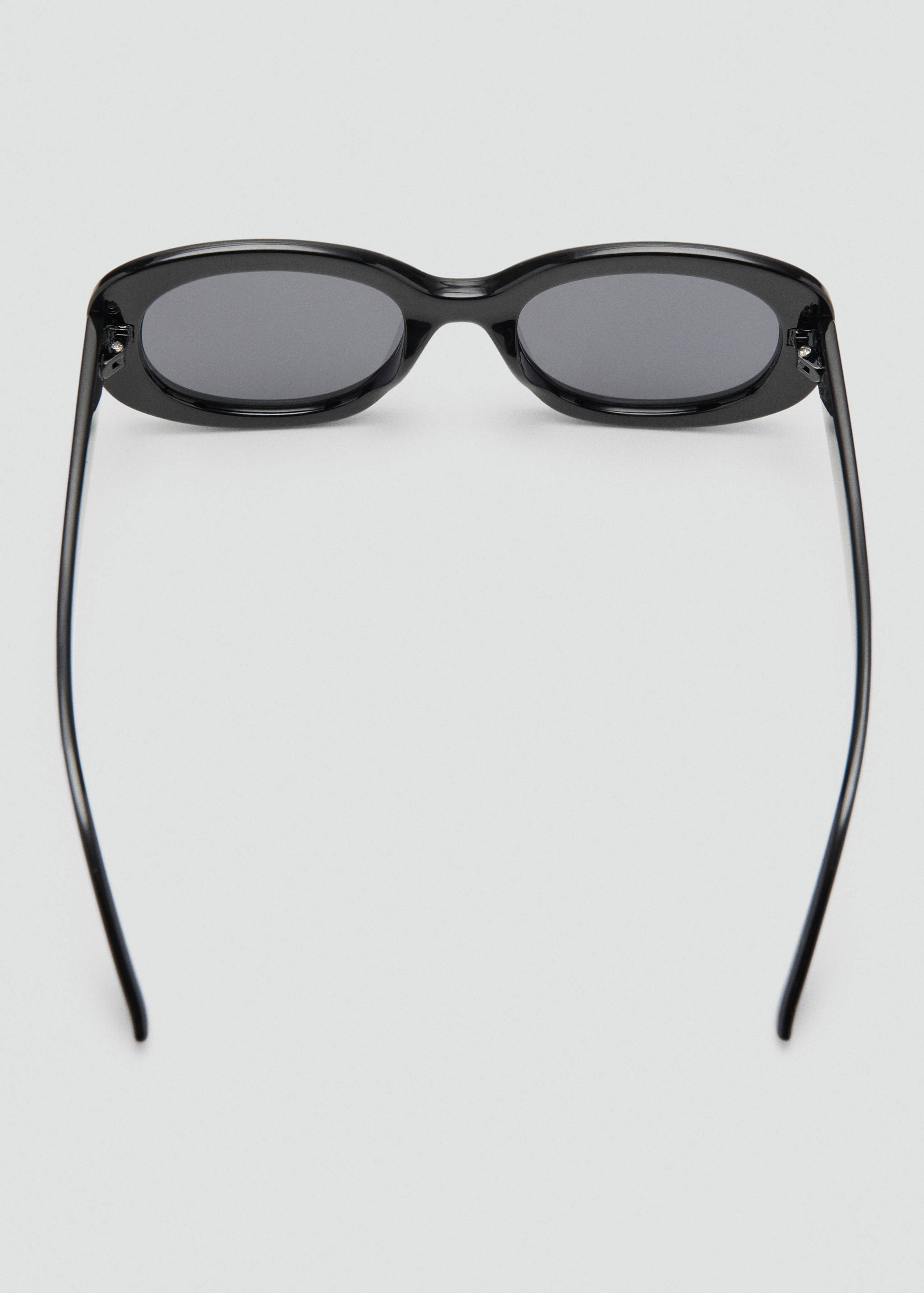 Resin frame sunglasses - Details of the article 1