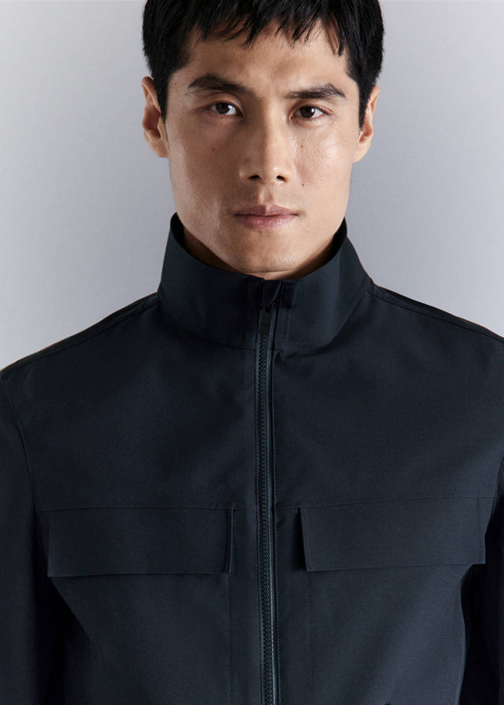 Water-repellent jacket with pockets — Navy