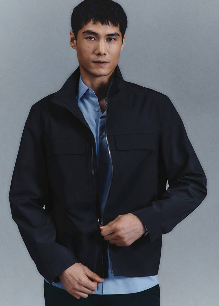 Water-repellent jacket with pockets — Navy