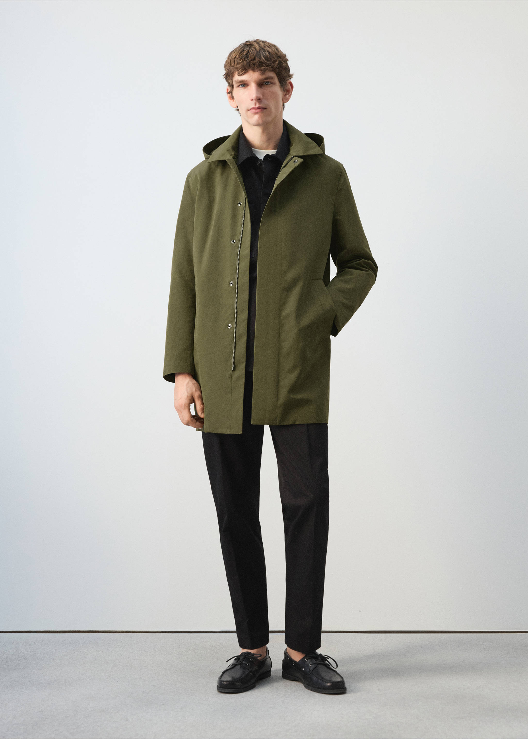 Water-repellent parka with removable hood - General plane, Olive Green. Ref: 27034409-00.