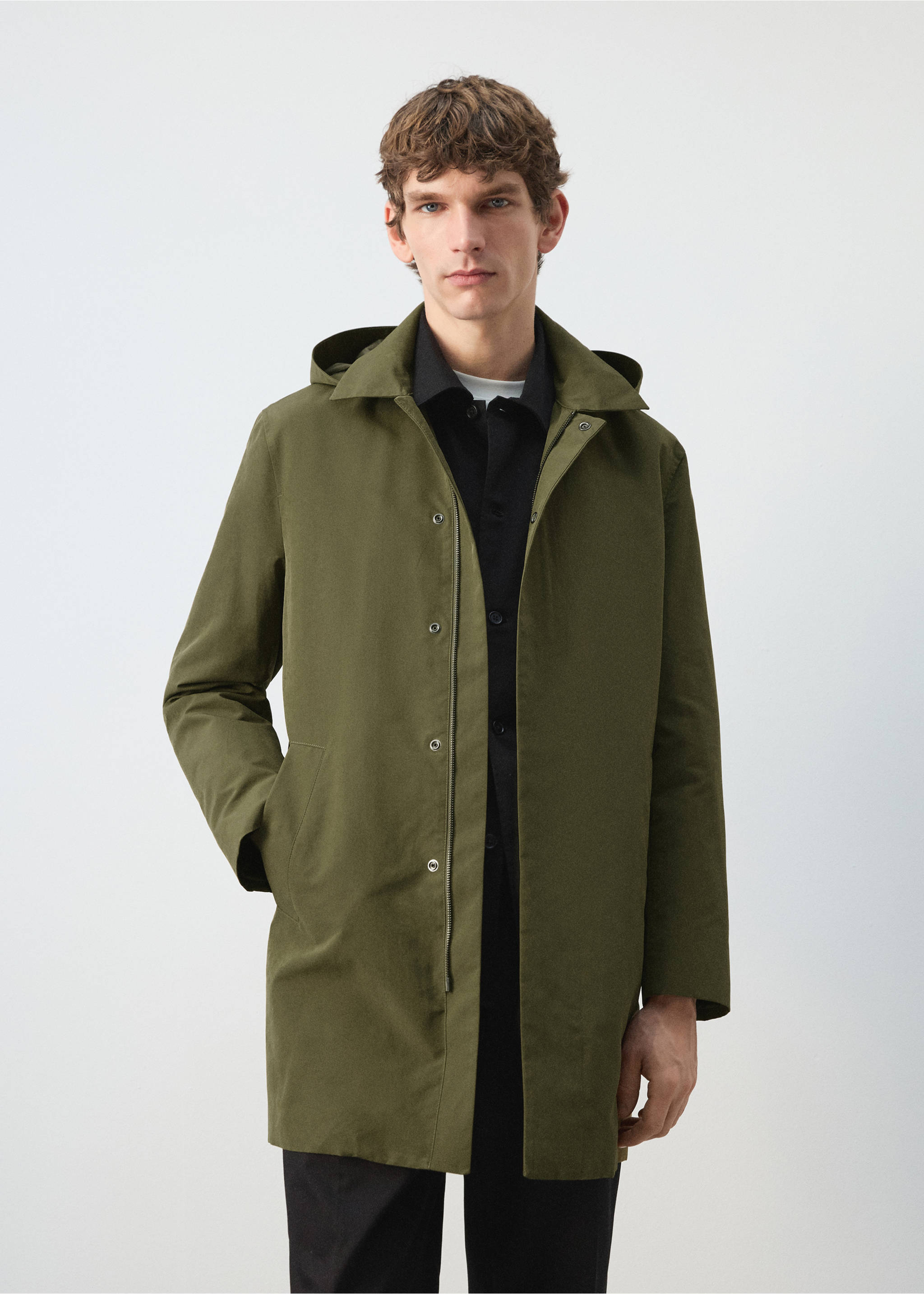 Water-repellent parka with removable hood - Medium plane, Olive Green. Ref: 27034409-00.