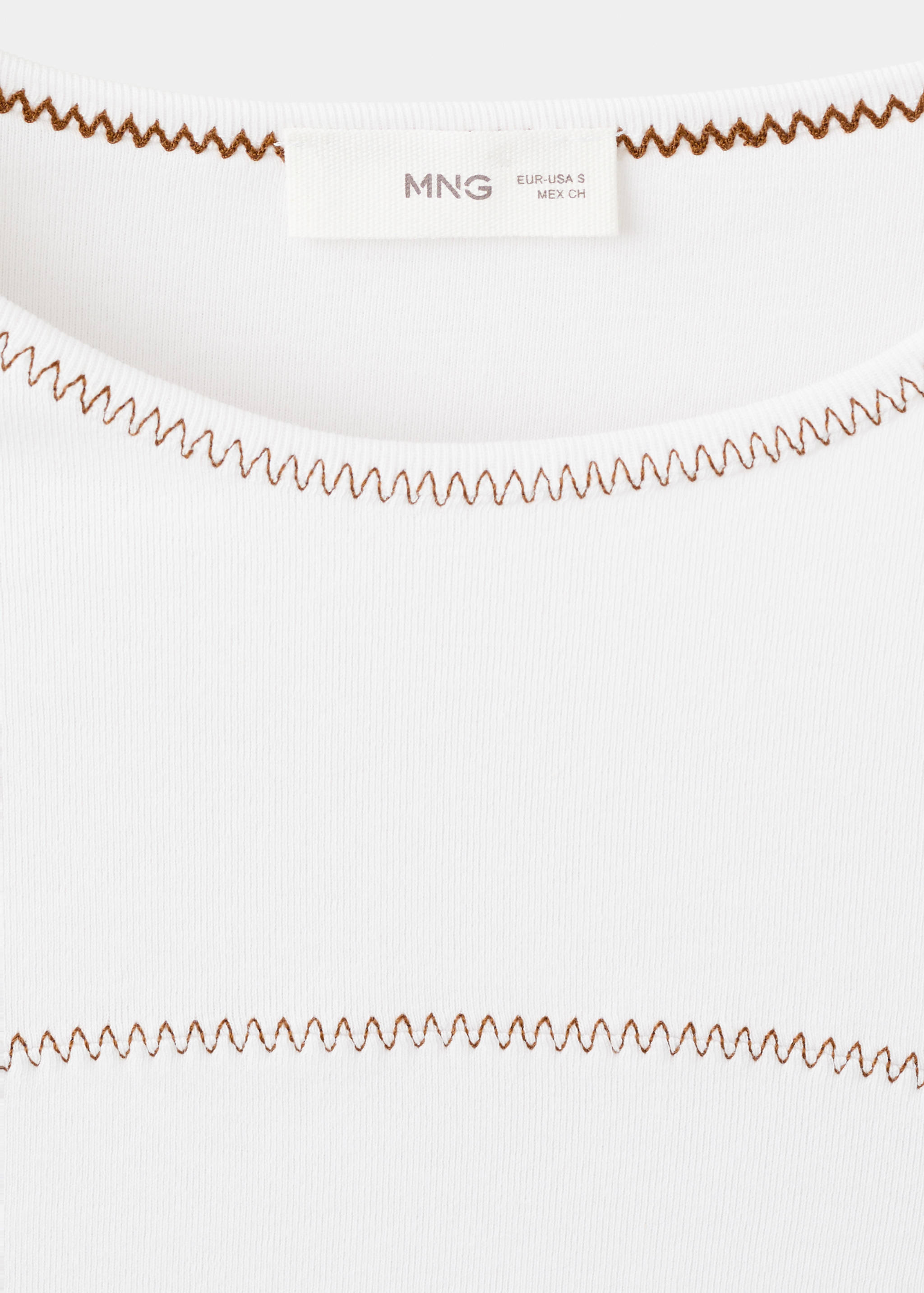 Majica s izvezenim detaljem - Detalji artikla 8