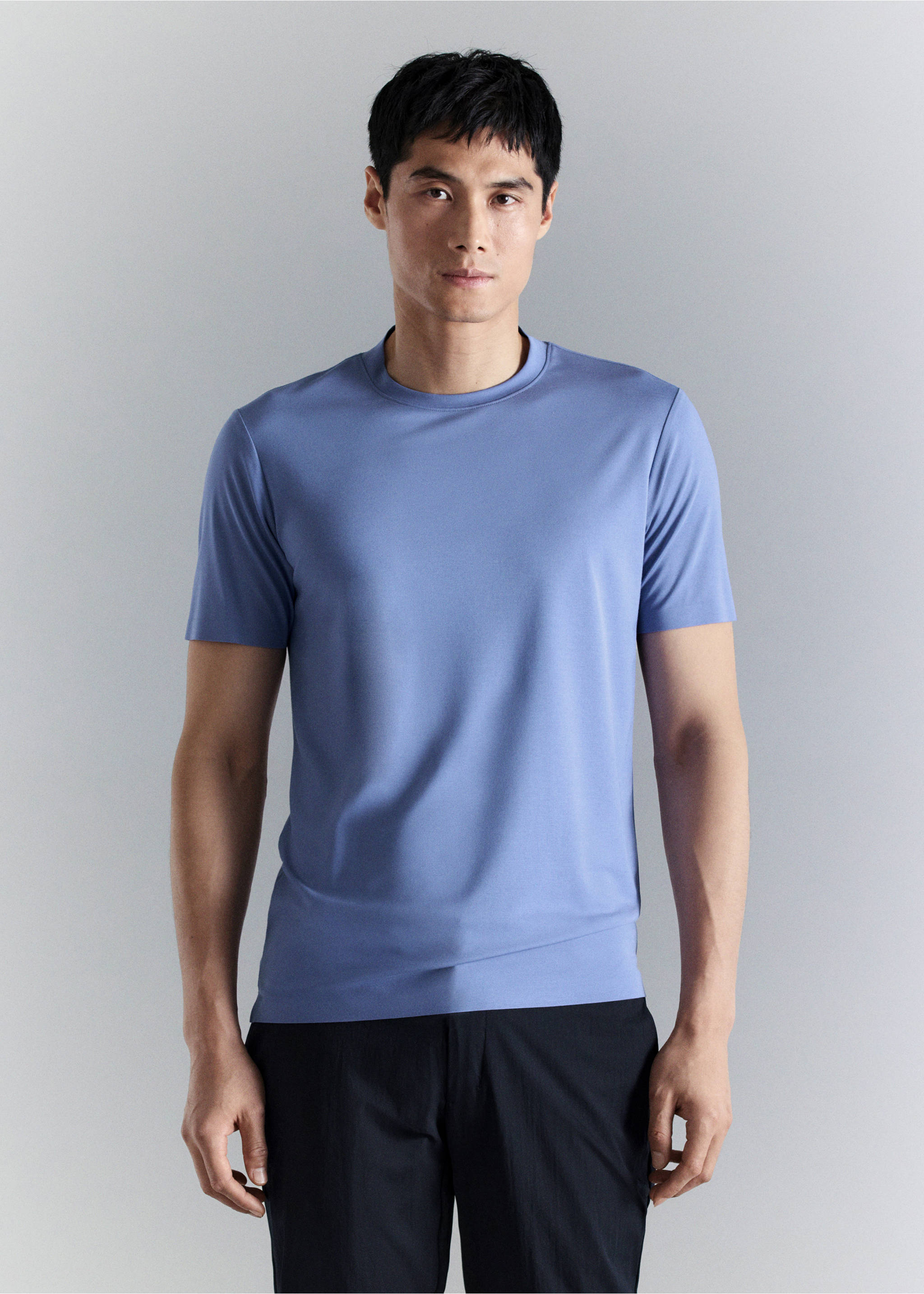 Camiseta slim fit comfort stretch Coolmax ® - Plano medio, Azul porcelana. Ref: 27034426-00.