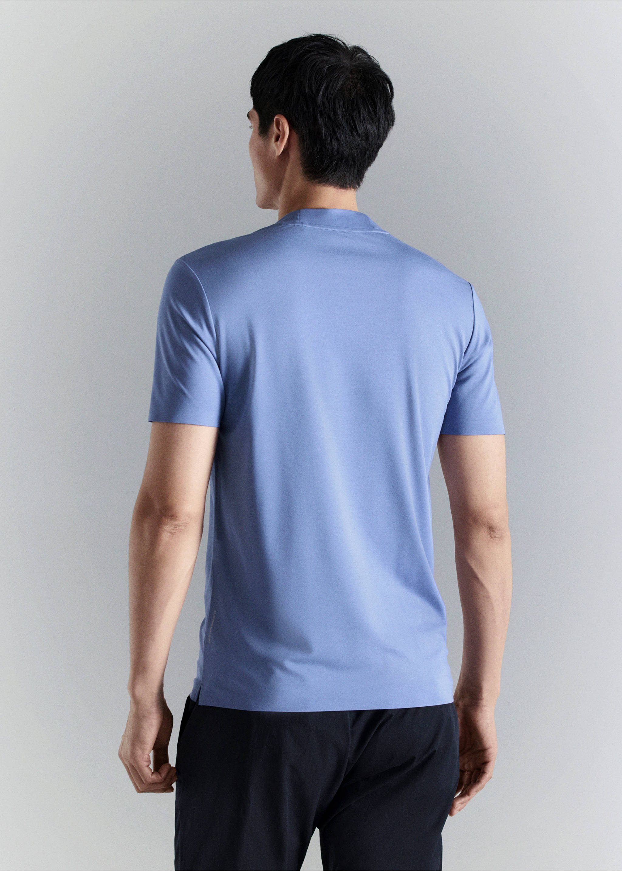 Camiseta slim fit comfort stretch Coolmax ® - Reverso del artículo, Azul porcelana. Ref: 27034426-00.