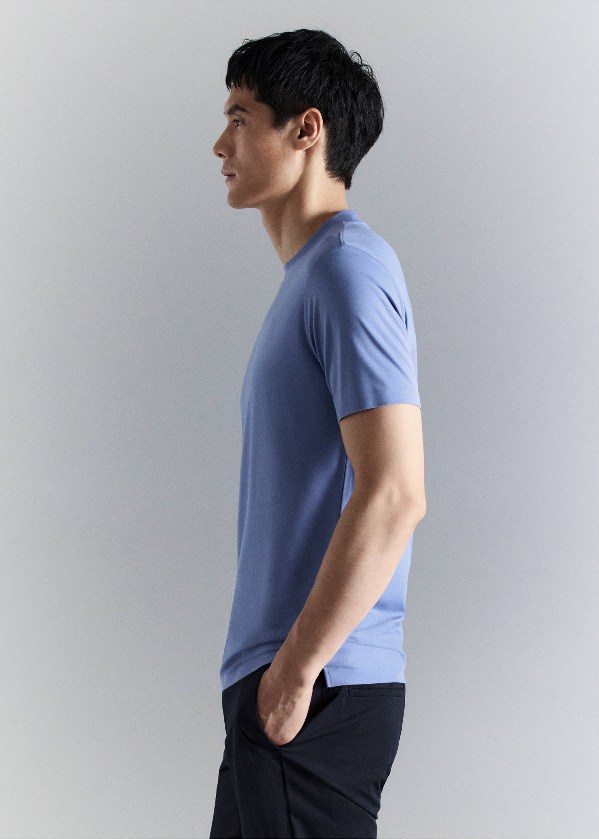 Camiseta slim fit comfort stretch Coolmax ® - Detalle del artículo 2, Azul porcelana. Ref: 27034426-00.