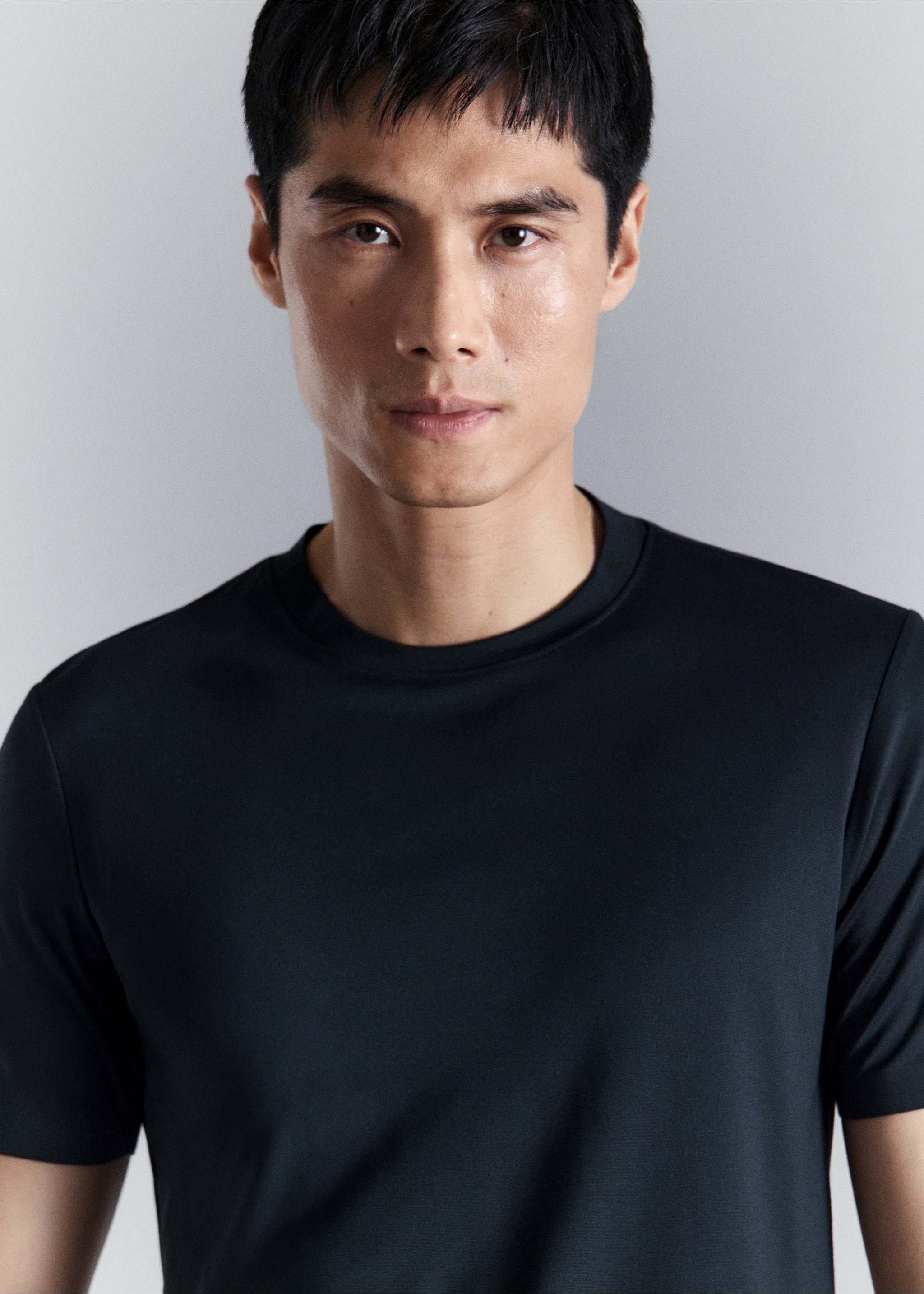 Camiseta slim fit comfort stretch Coolmax ® - Detalle del artículo 1, Azul marino. Ref: 27034426-00.