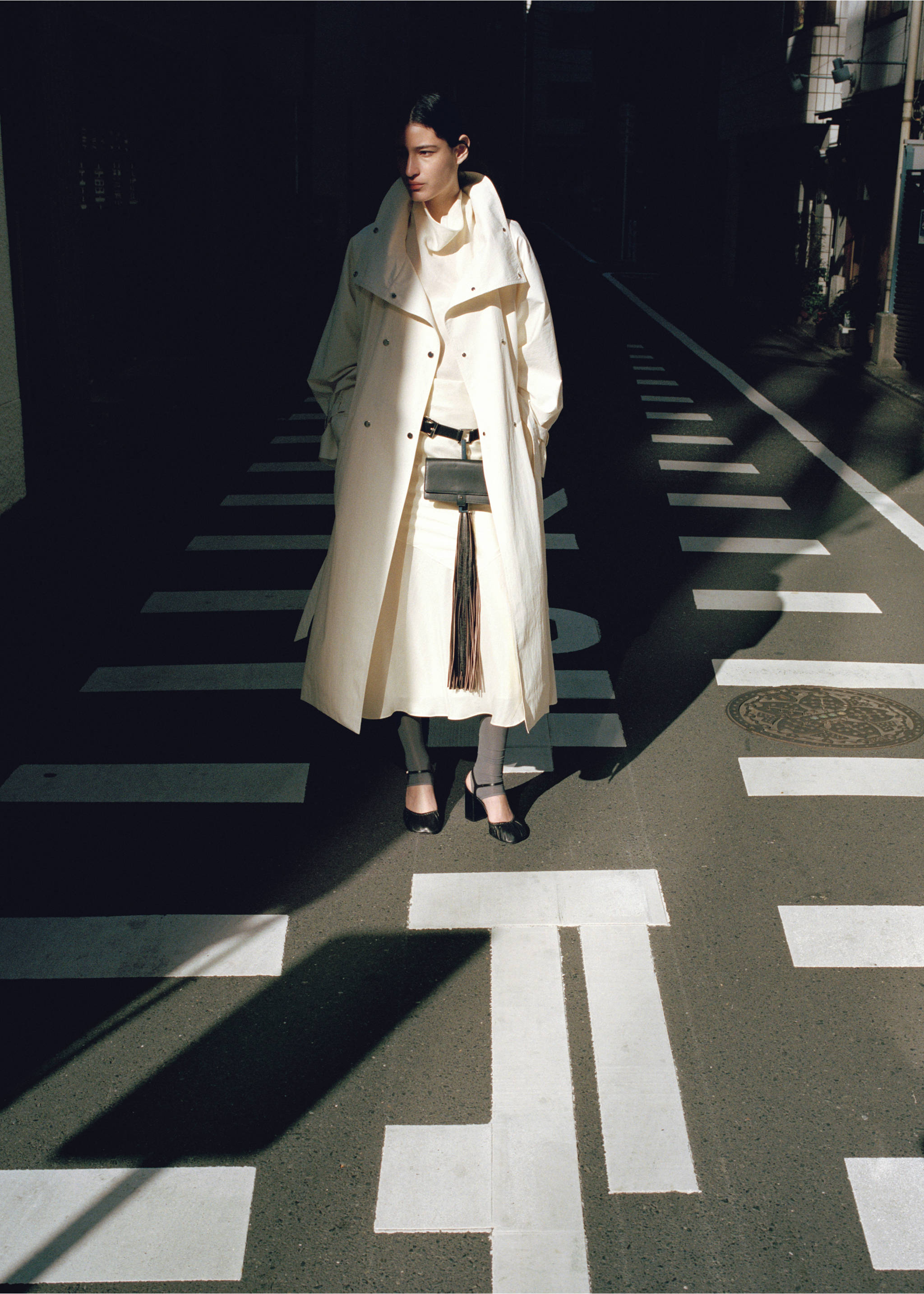 Oversized funnel neck trench with belt - Medium plane, Ecru. Ref: 27034445-00.