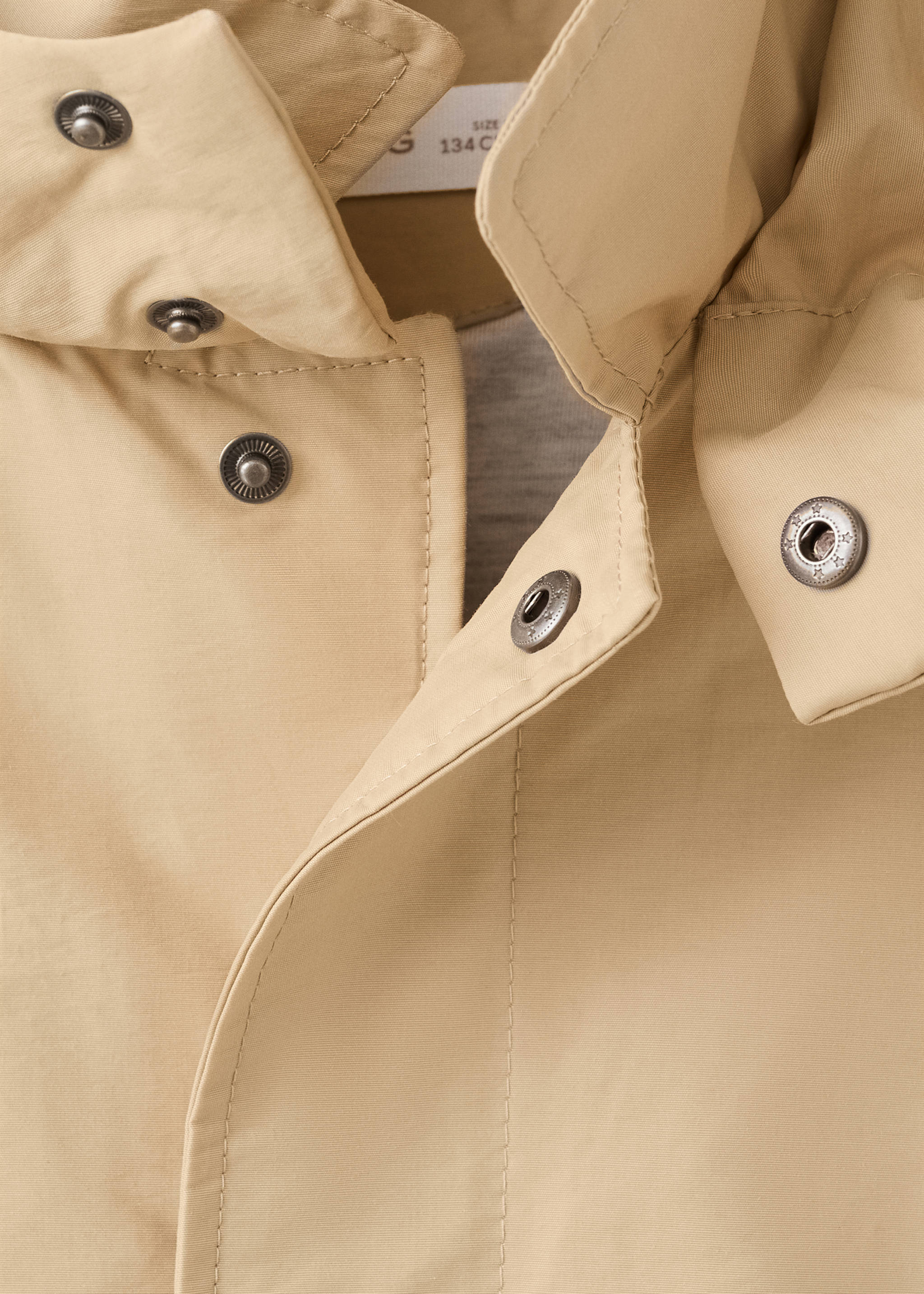 Chaqueta capucha bolsillos - Detalle del artículo 8