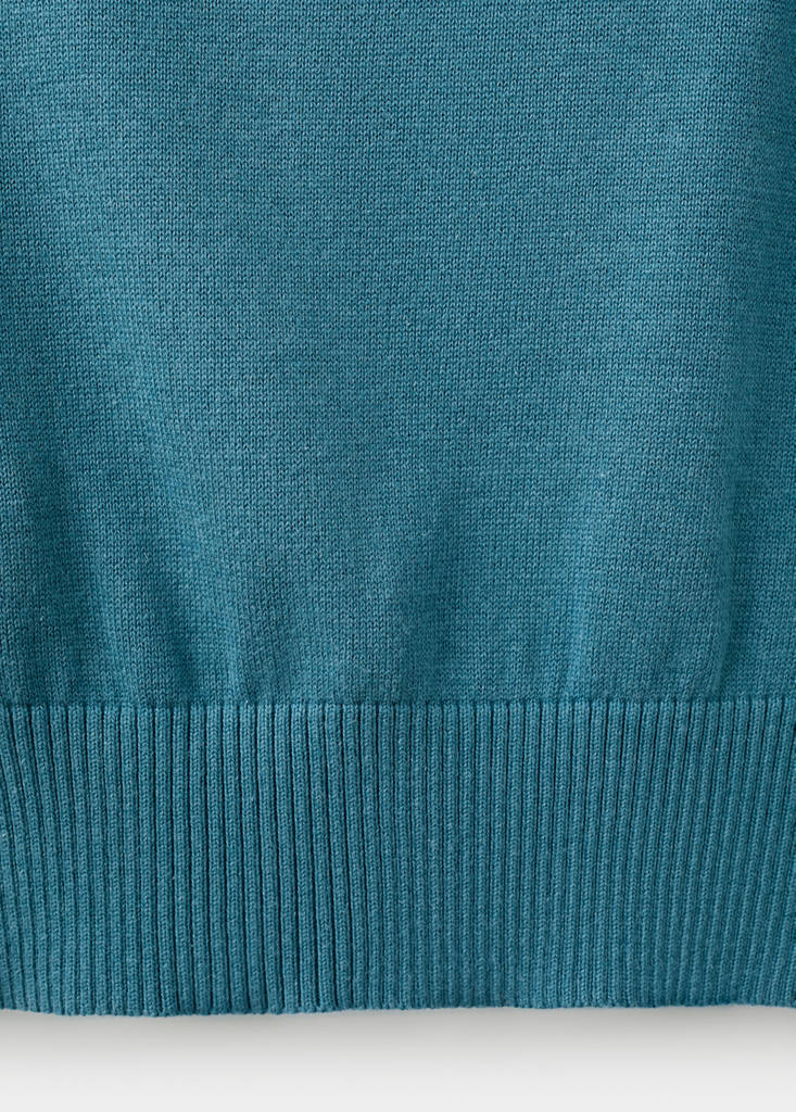 Knitted sweater with asymmetrical neck — Petrol Blue
