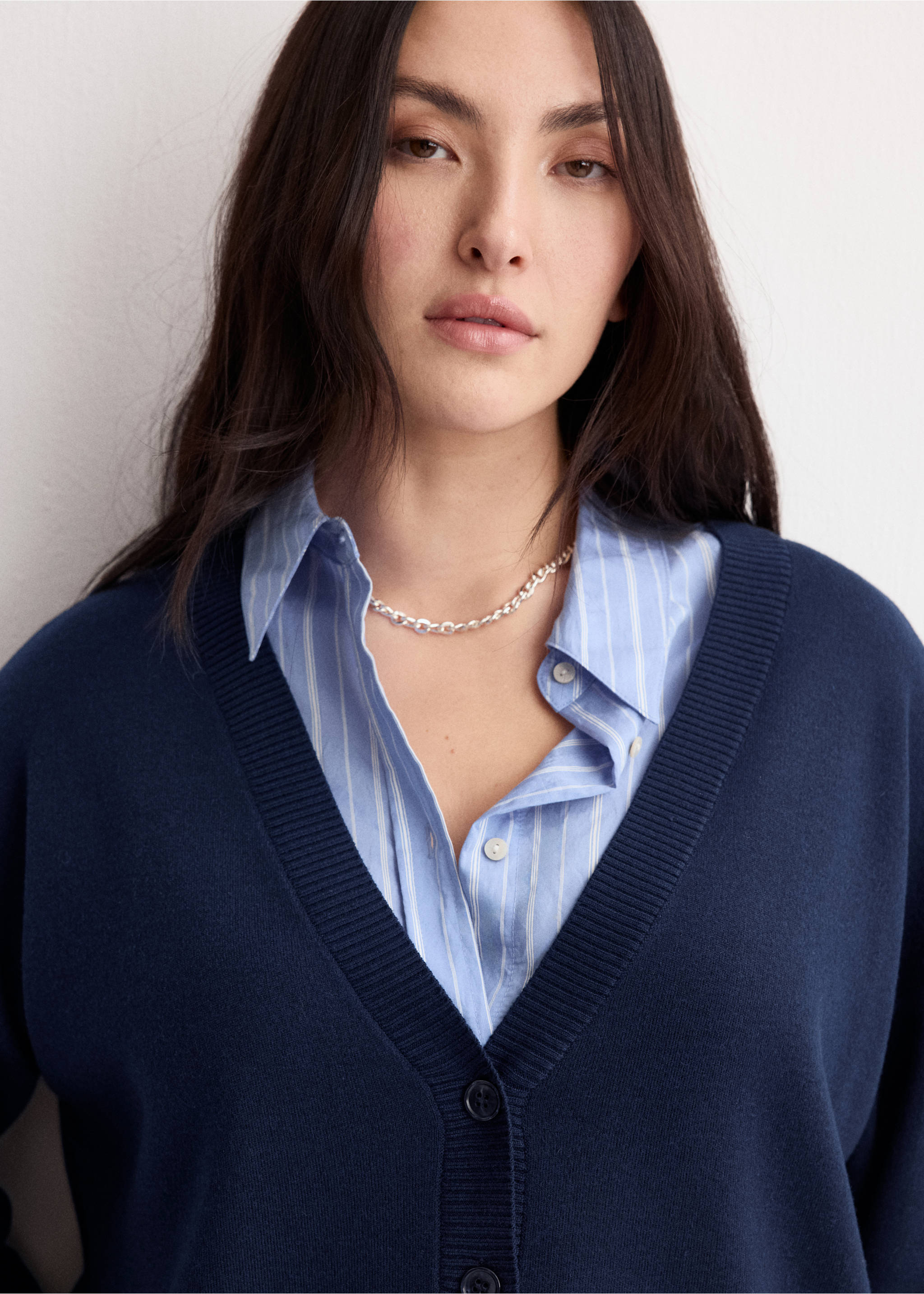 V领针织开襟毛衣 - null, 深海军蓝. Ref: 27034774-00.