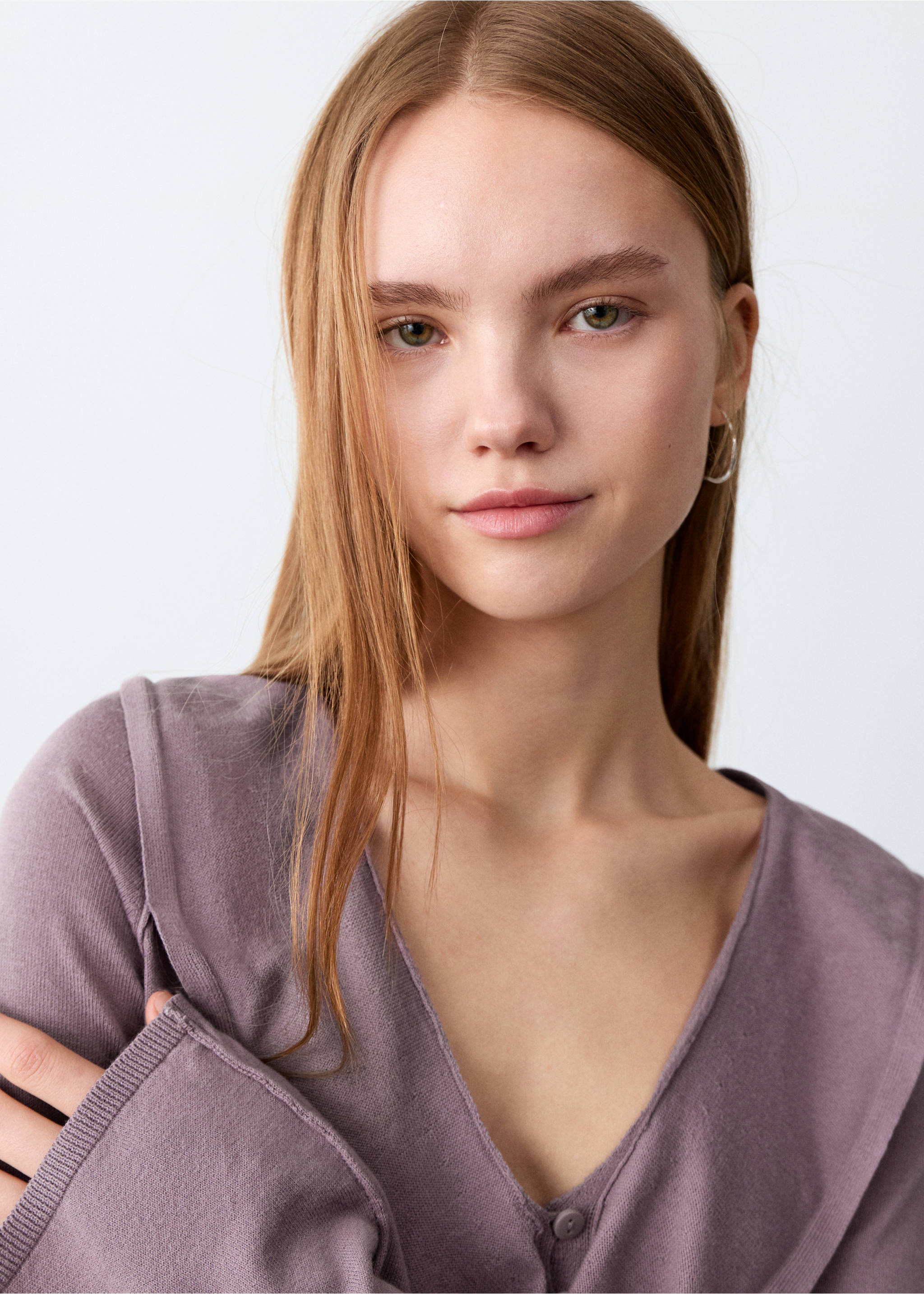 Càrdigan volants - Detall de l'article 1, Violeta. Ref: 27034775-00.